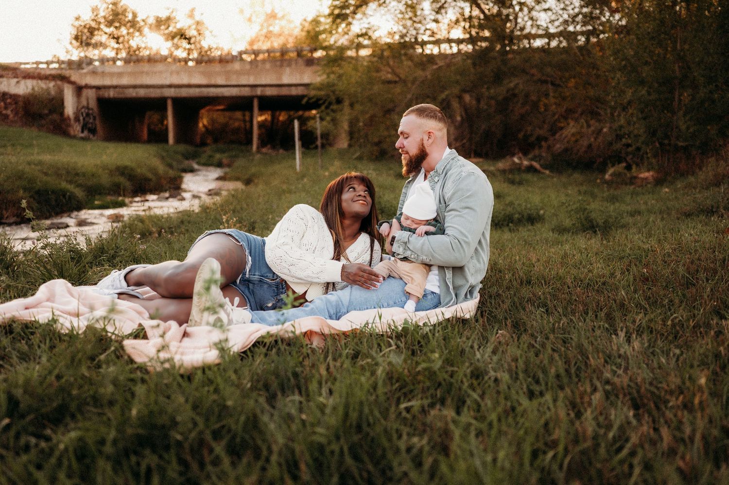 Denver family photographer candid outdoor session