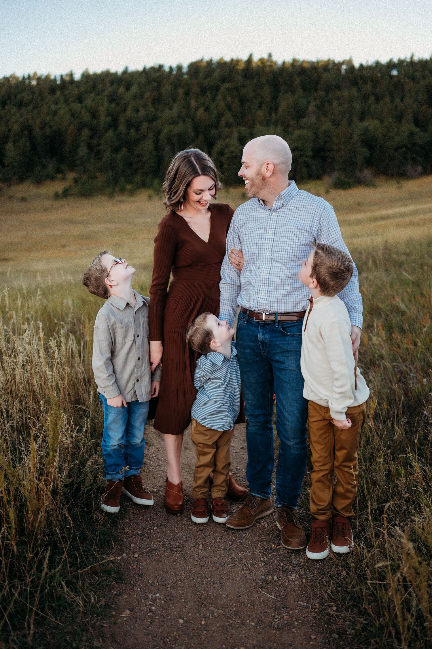 Denver family photographer candid outdoor session