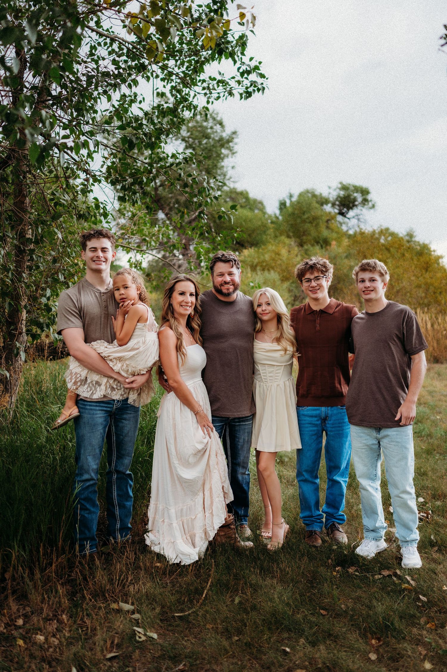 Denver family photographer candid outdoor session