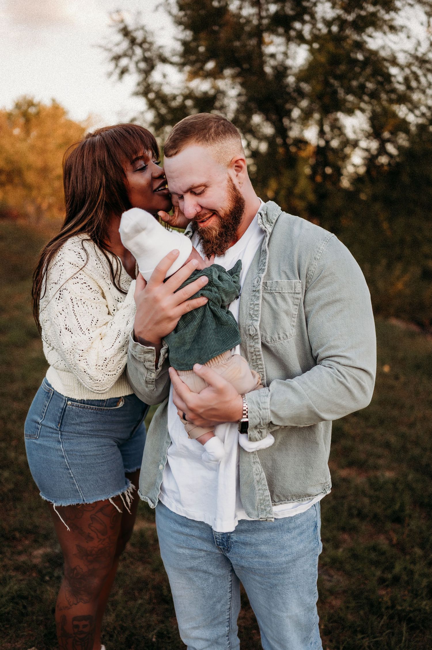 Denver family photographer candid outdoor session