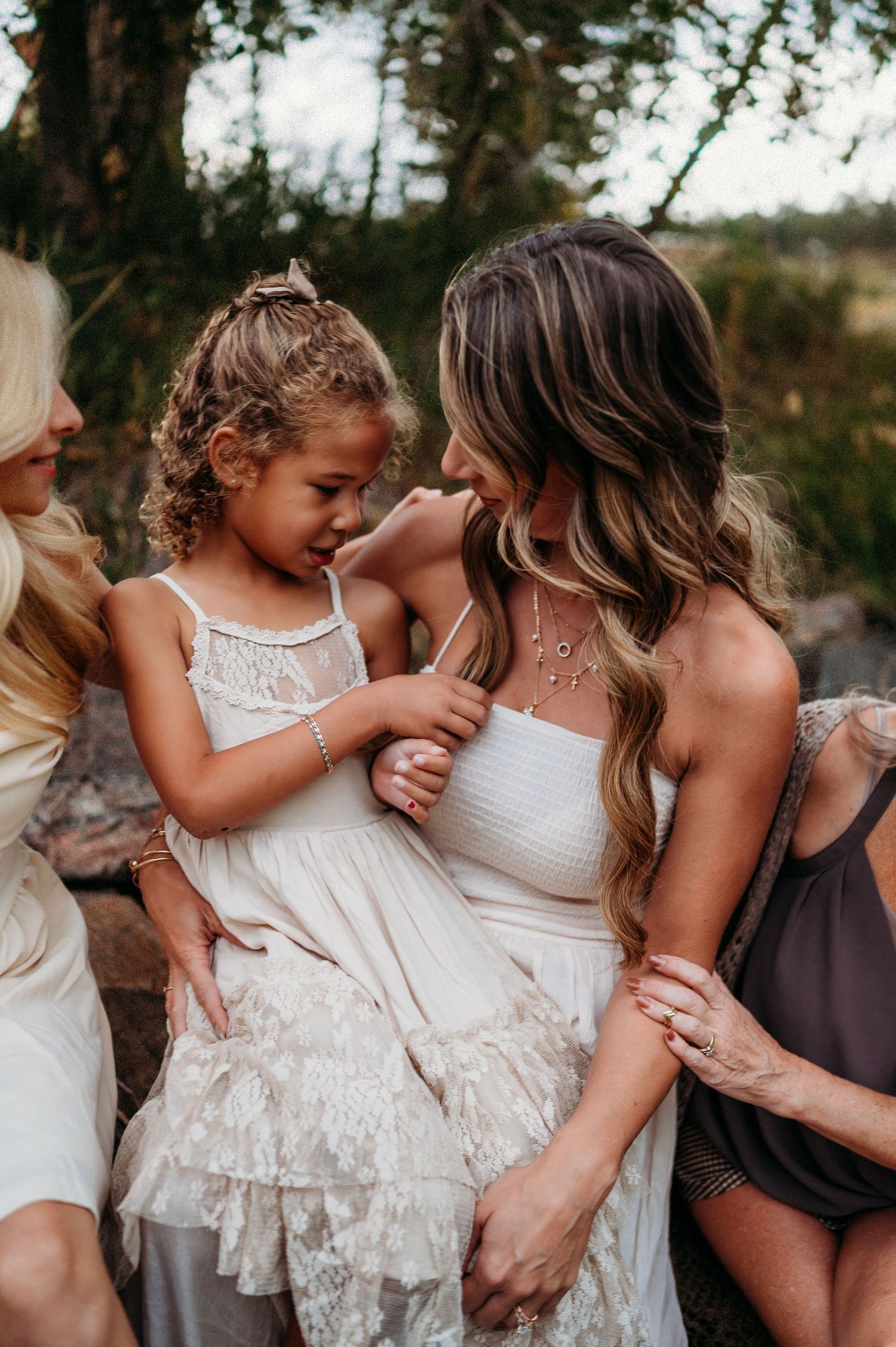Denver family photographer candid outdoor session