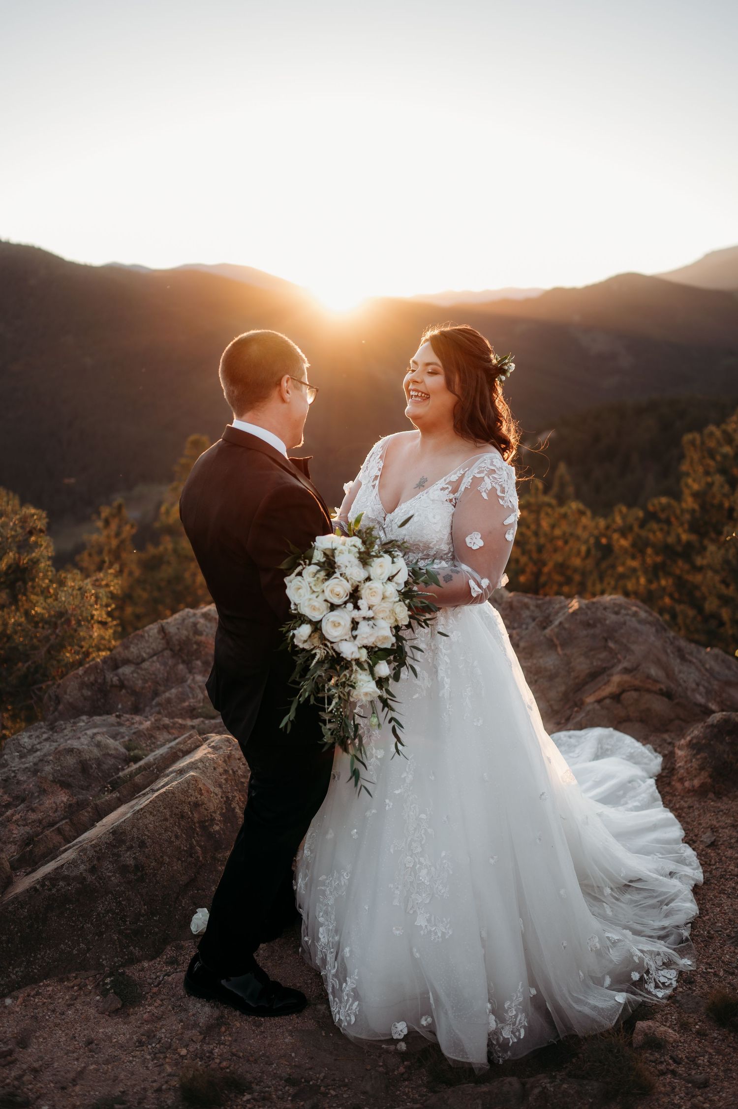 Colorado elopement photographer mountain couple session