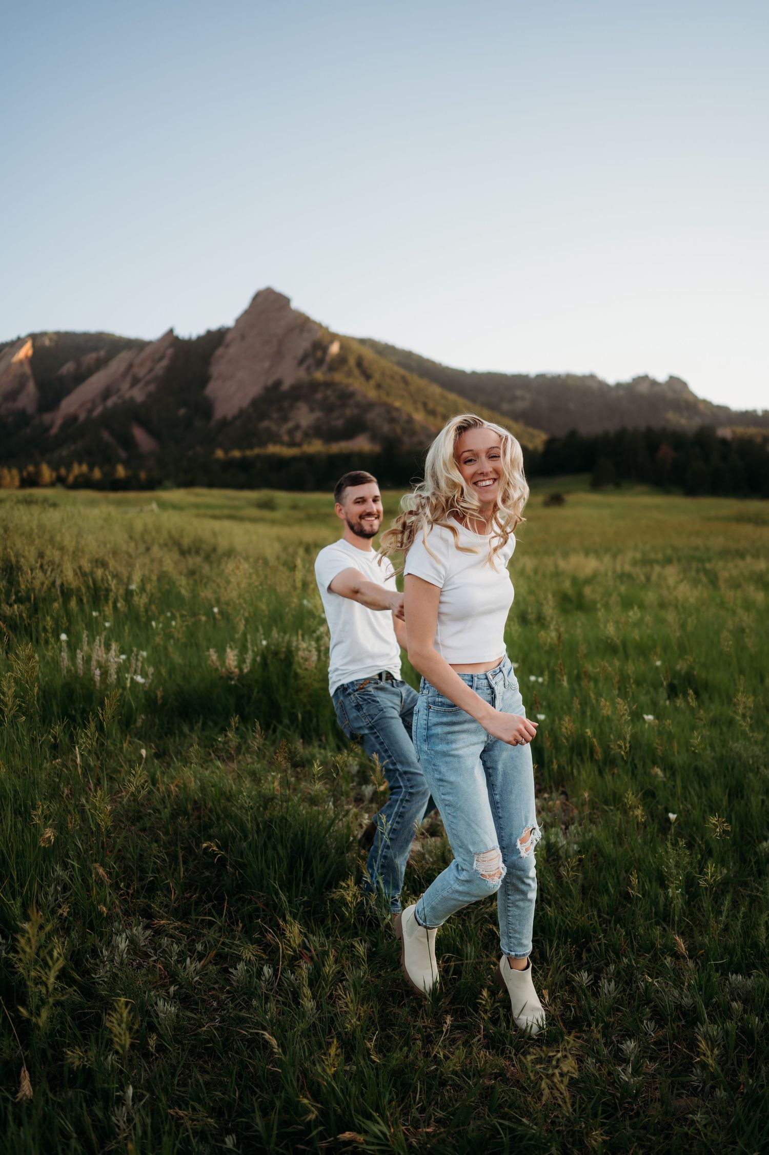 Colorado elopement photographer mountain couple session