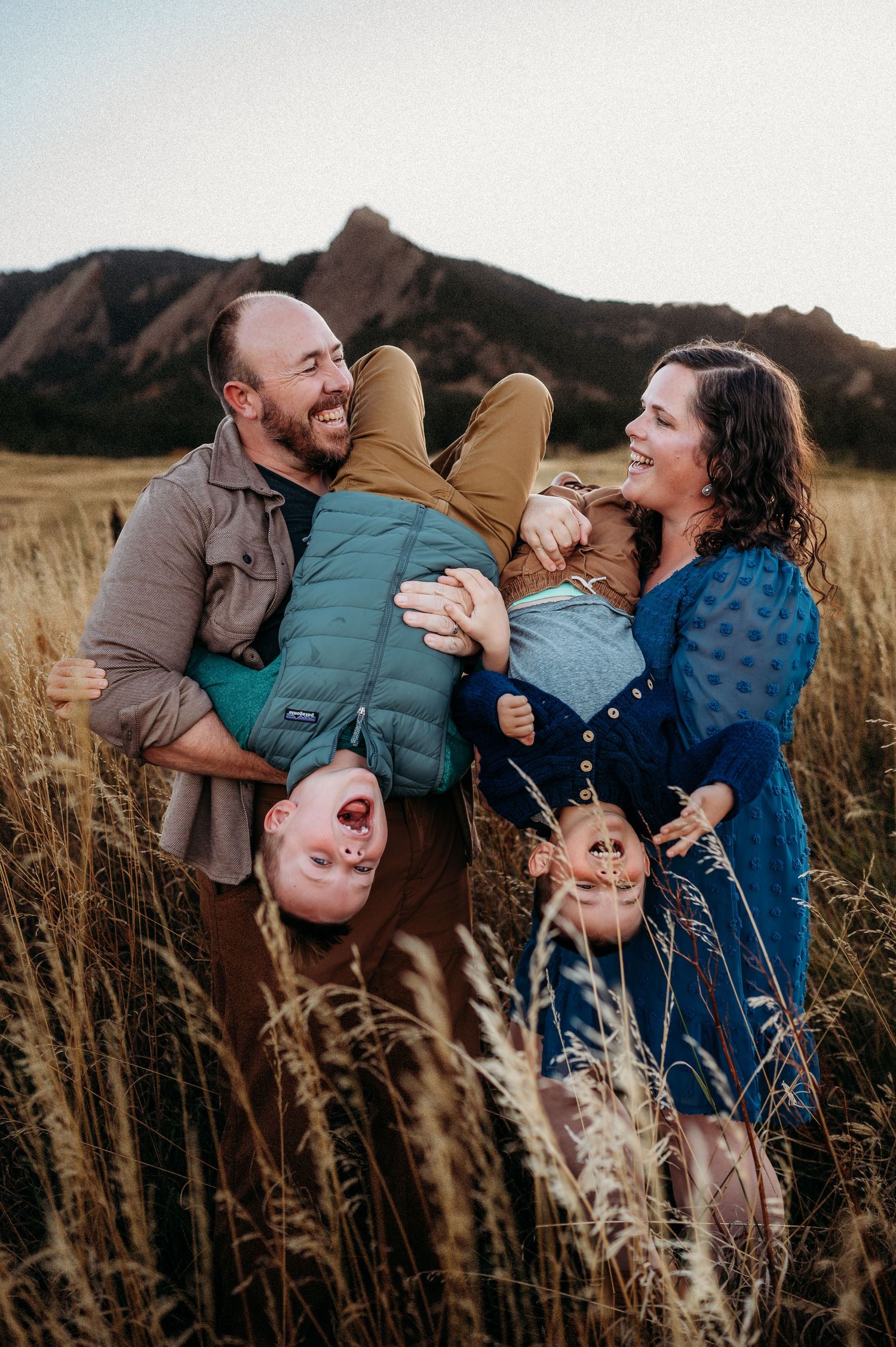Denver family photographer candid outdoor session