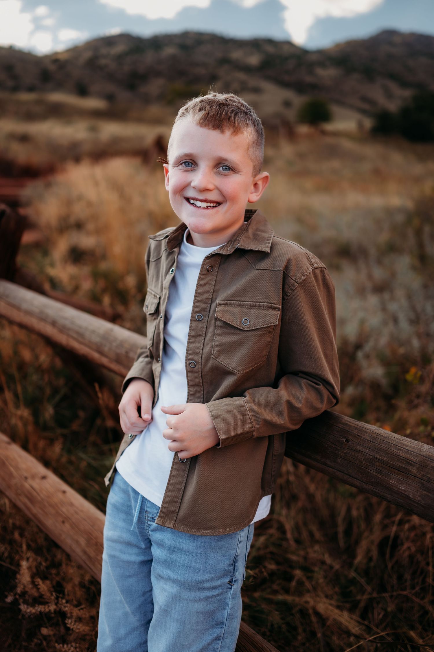 Denver family photographer candid outdoor session