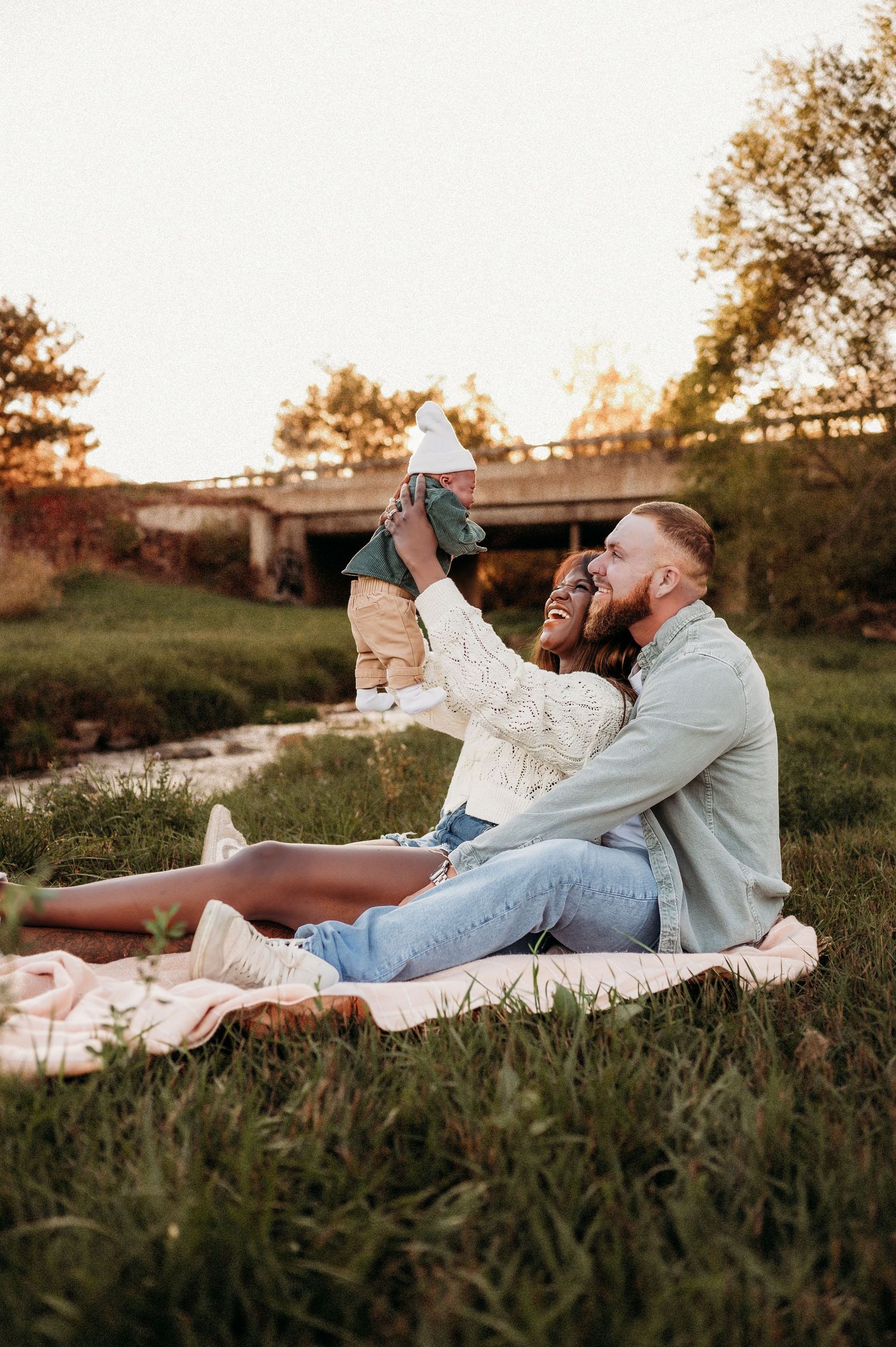 Denver family photographer candid outdoor session