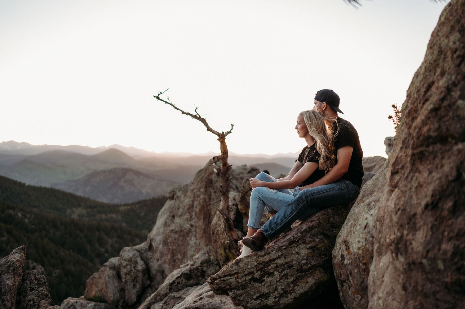 Colorado elopement photographer mountain couple session