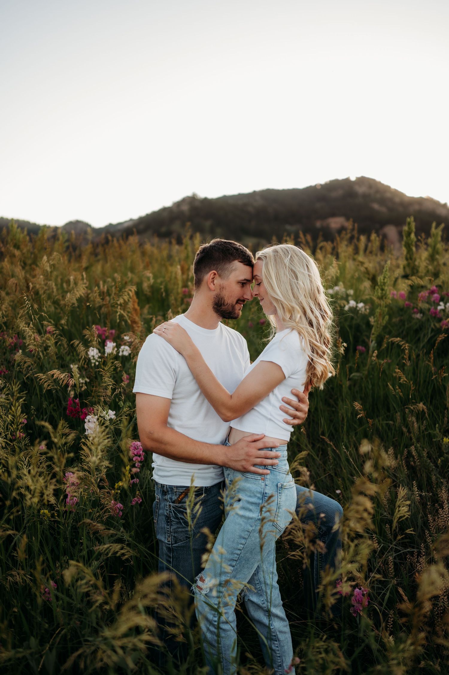 Colorado elopement photographer mountain couple session