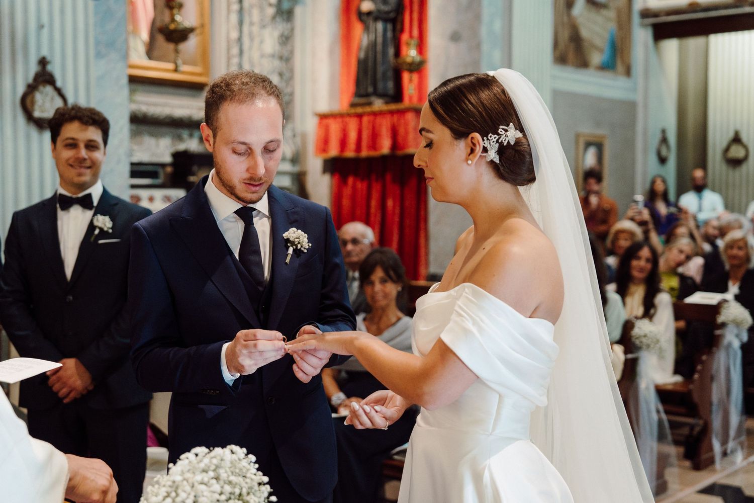 scambio anelli degli sposi, matrimonio a Iseo