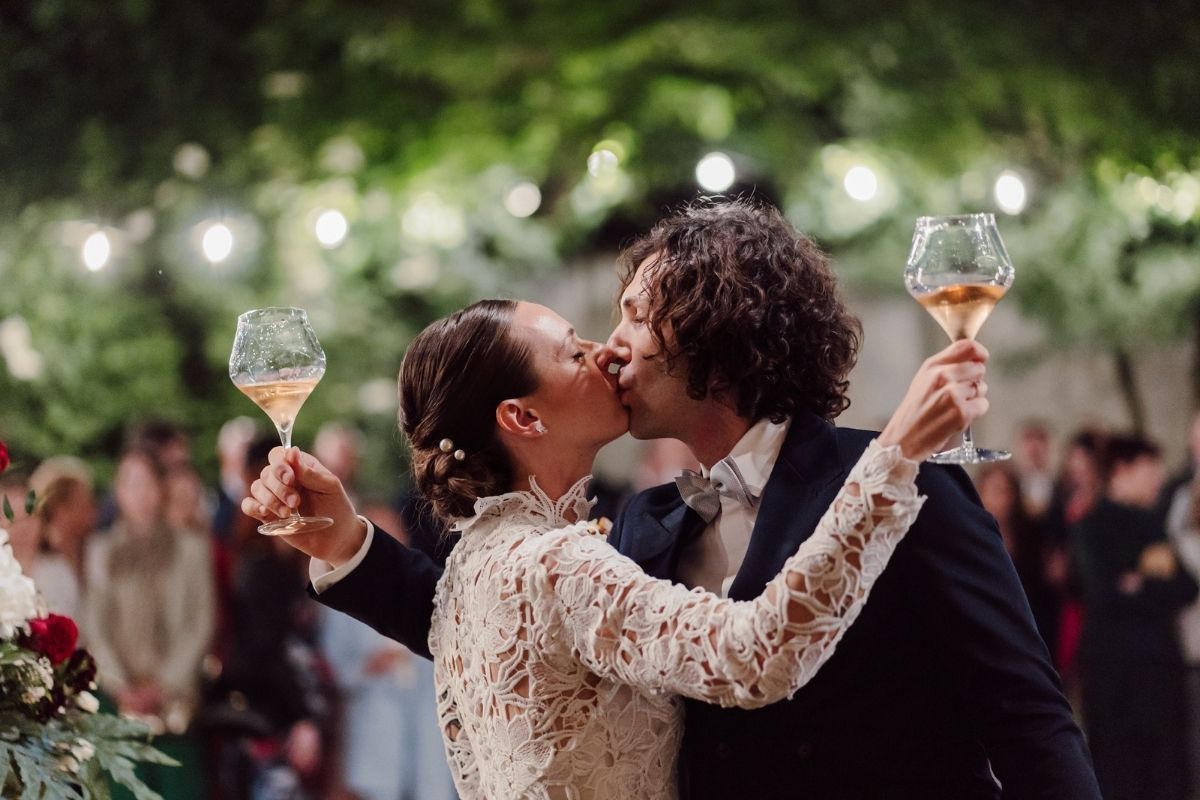 brindisi di matrimonio a cascina lago scuro location a cremona