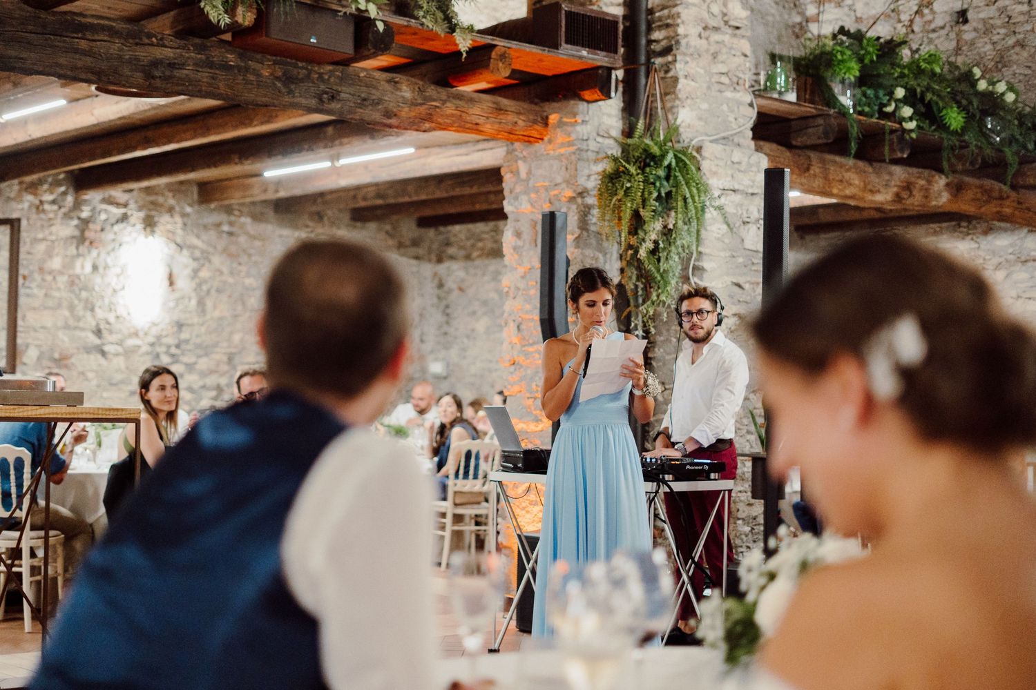 Lettura lettera da parte della testimone della sposa