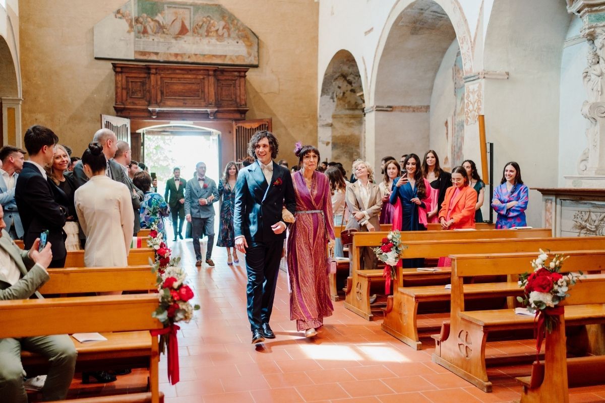 ingresso mamma e sposo in chiesa a brescia