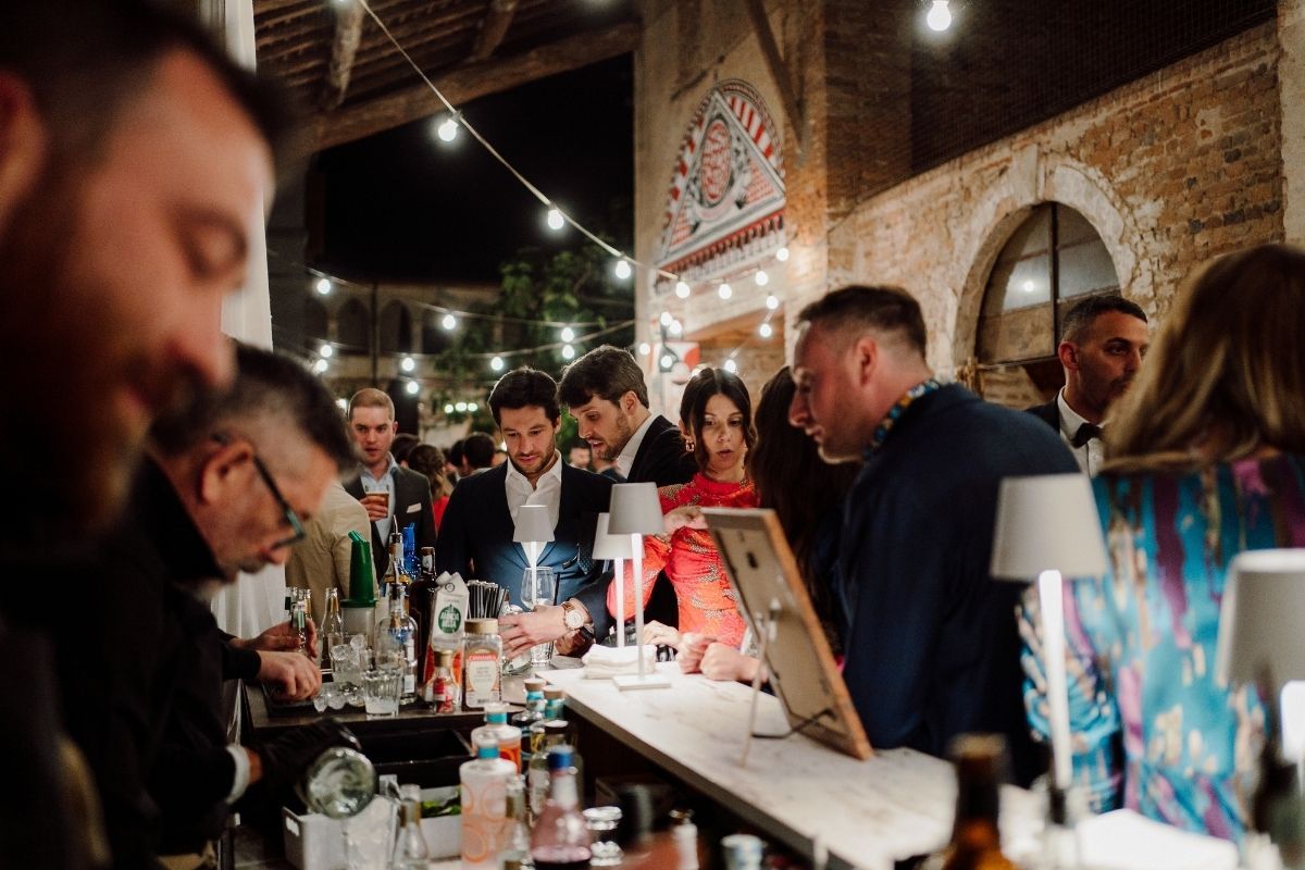 dettaglio open bar per ricevimento matrimonio a cascina lago scuro