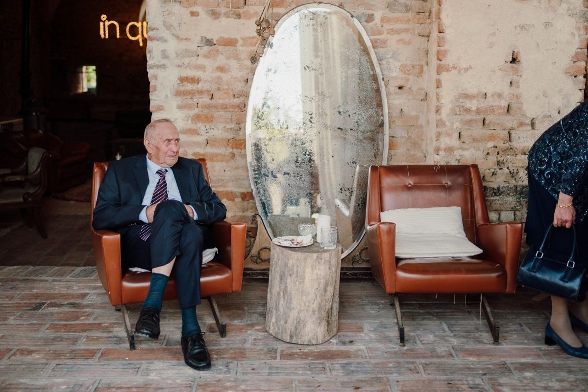 aperitivo a cascina lago scuro location di matrimonio a cremona