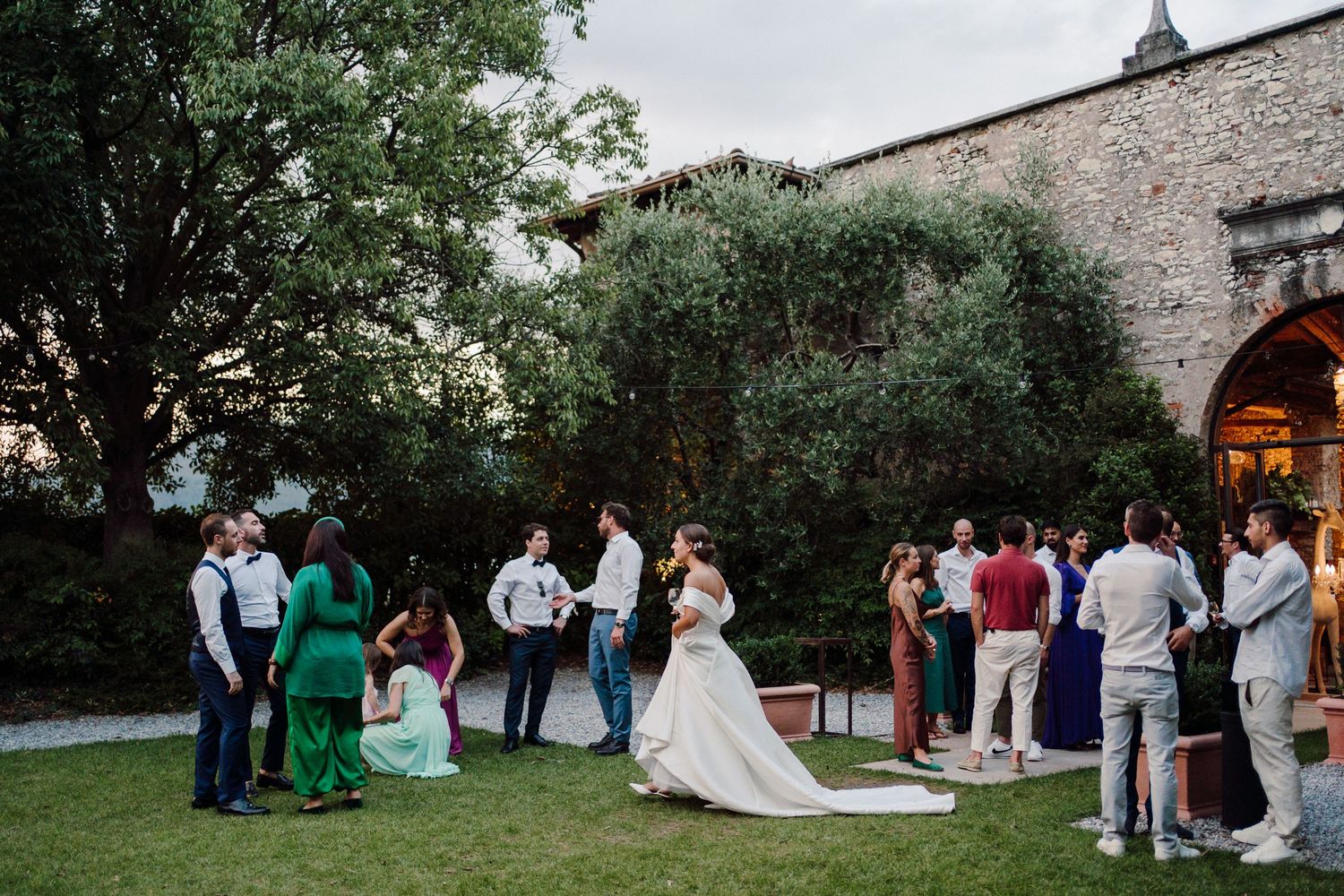 atmosfera informale e conviviale durante il matrimonio al Carlo magno