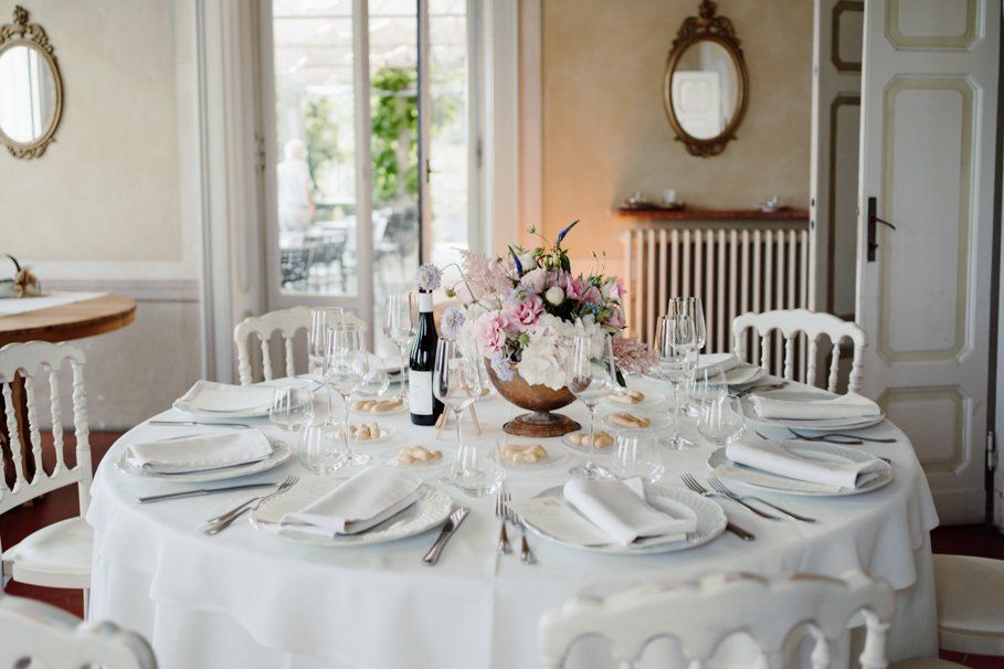 dettaglio fiori allestimento e mise en place per la cena nuziale a Tenuta Frizzoni