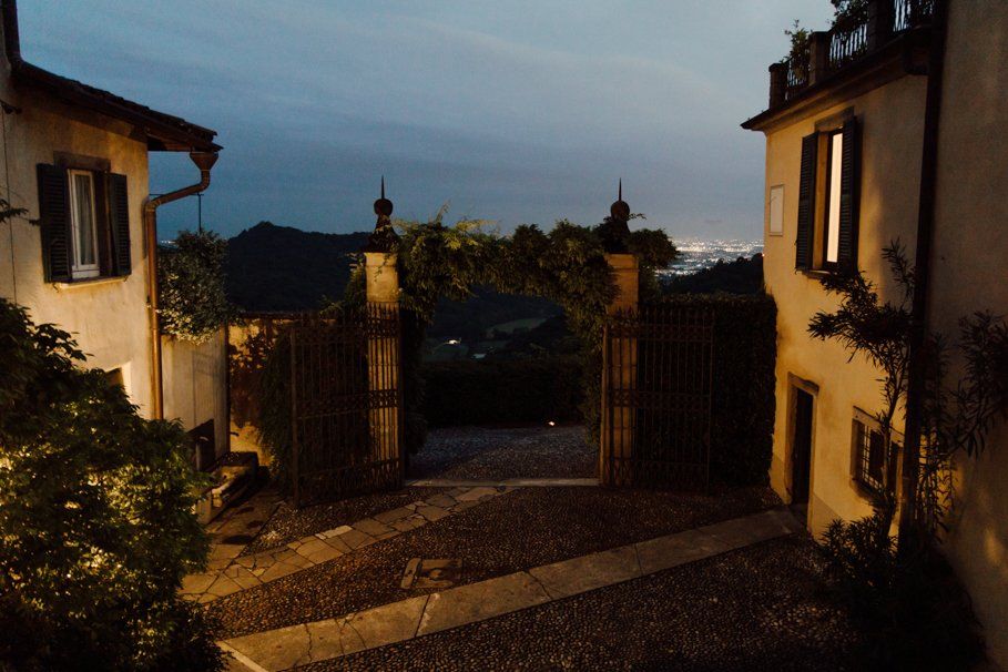 location di matrimonio Tenuta Frizzoni, vista serale dalla tenuta