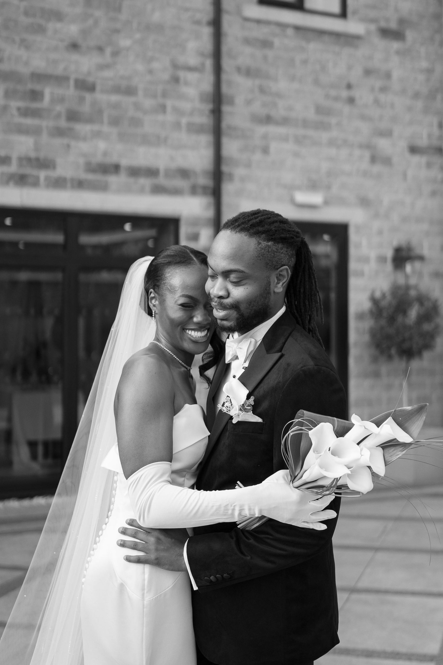 London wedding photographer candid ceremony photo