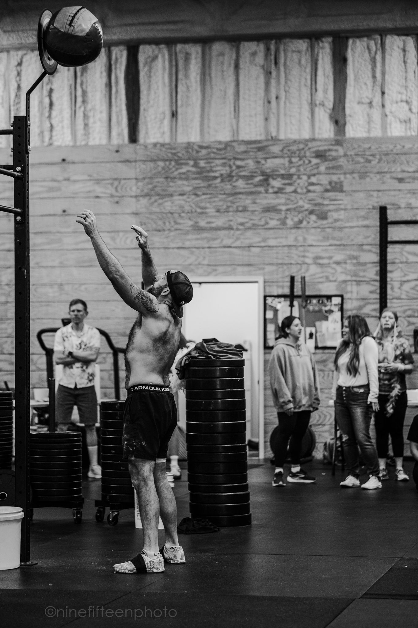 10th Annual Lift Mo’ 4 Your Bro at Meade CrossFit in Brandenburg, KY. Men’s health event photographed by ninefifteenphoto.
