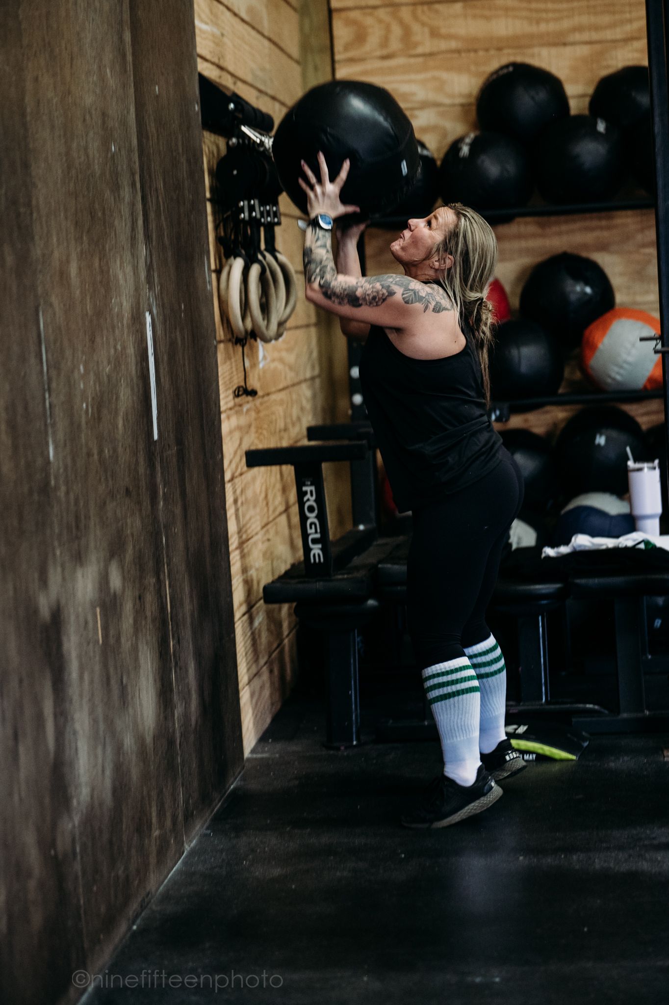 10th Annual Lift Mo’ 4 Your Bro at Meade CrossFit in Brandenburg, KY. Men’s health event photographed by ninefifteenphoto.
