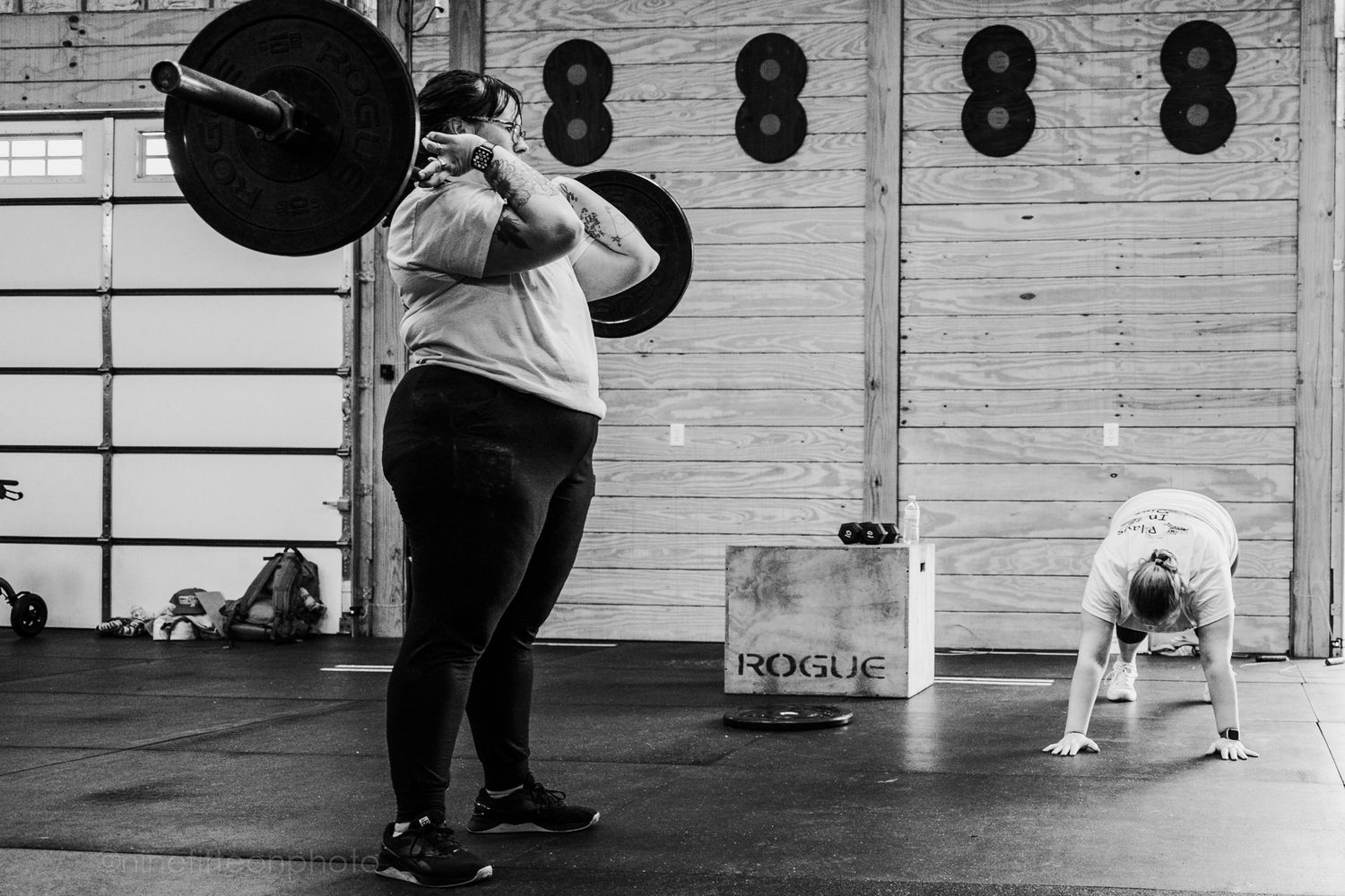 10th Annual Lift Mo’ 4 Your Bro at Meade CrossFit in Brandenburg, KY. Men’s health event photographed by ninefifteenphoto.