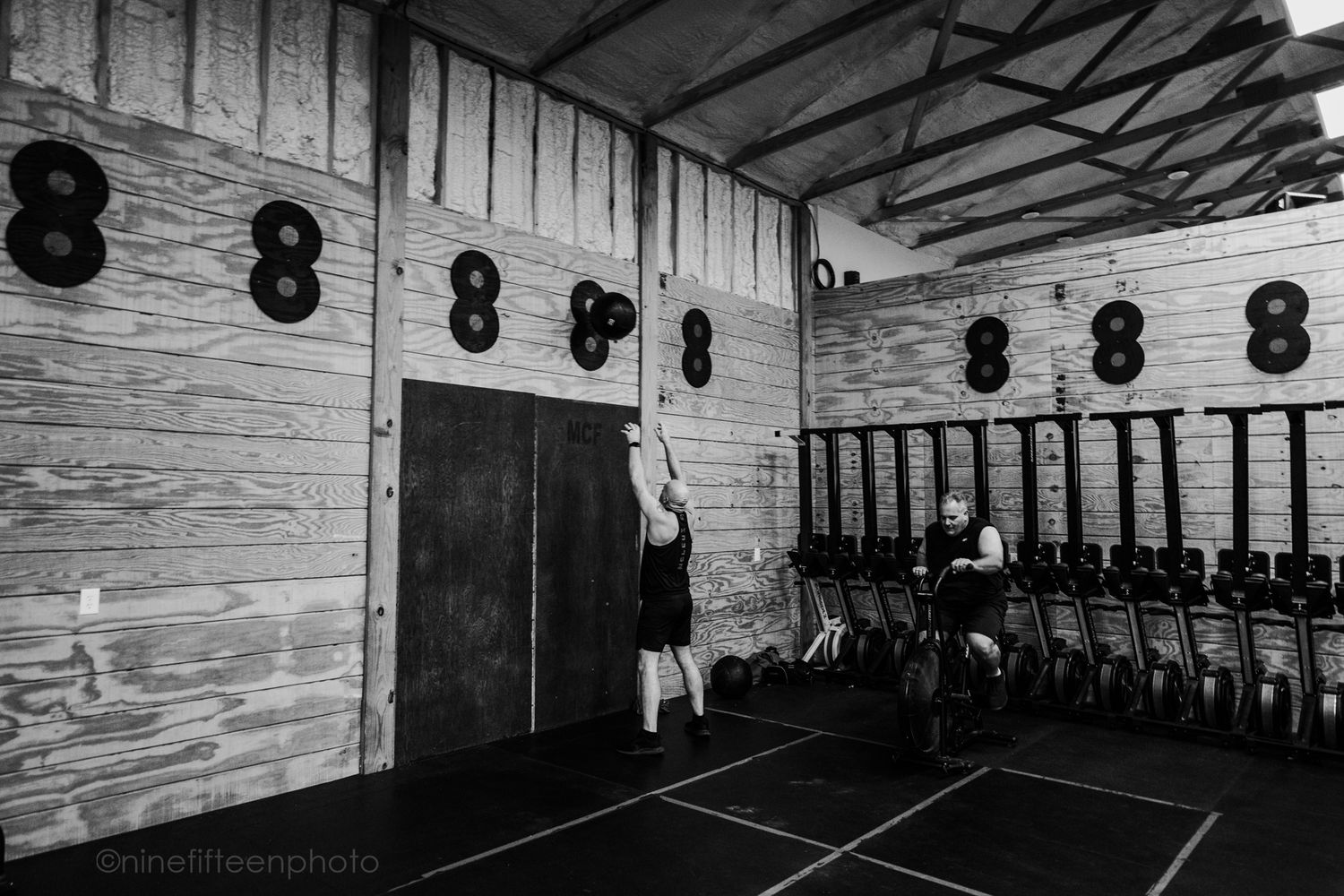 10th Annual Lift Mo’ 4 Your Bro at Meade CrossFit in Brandenburg, KY. Men’s health event photographed by ninefifteenphoto.