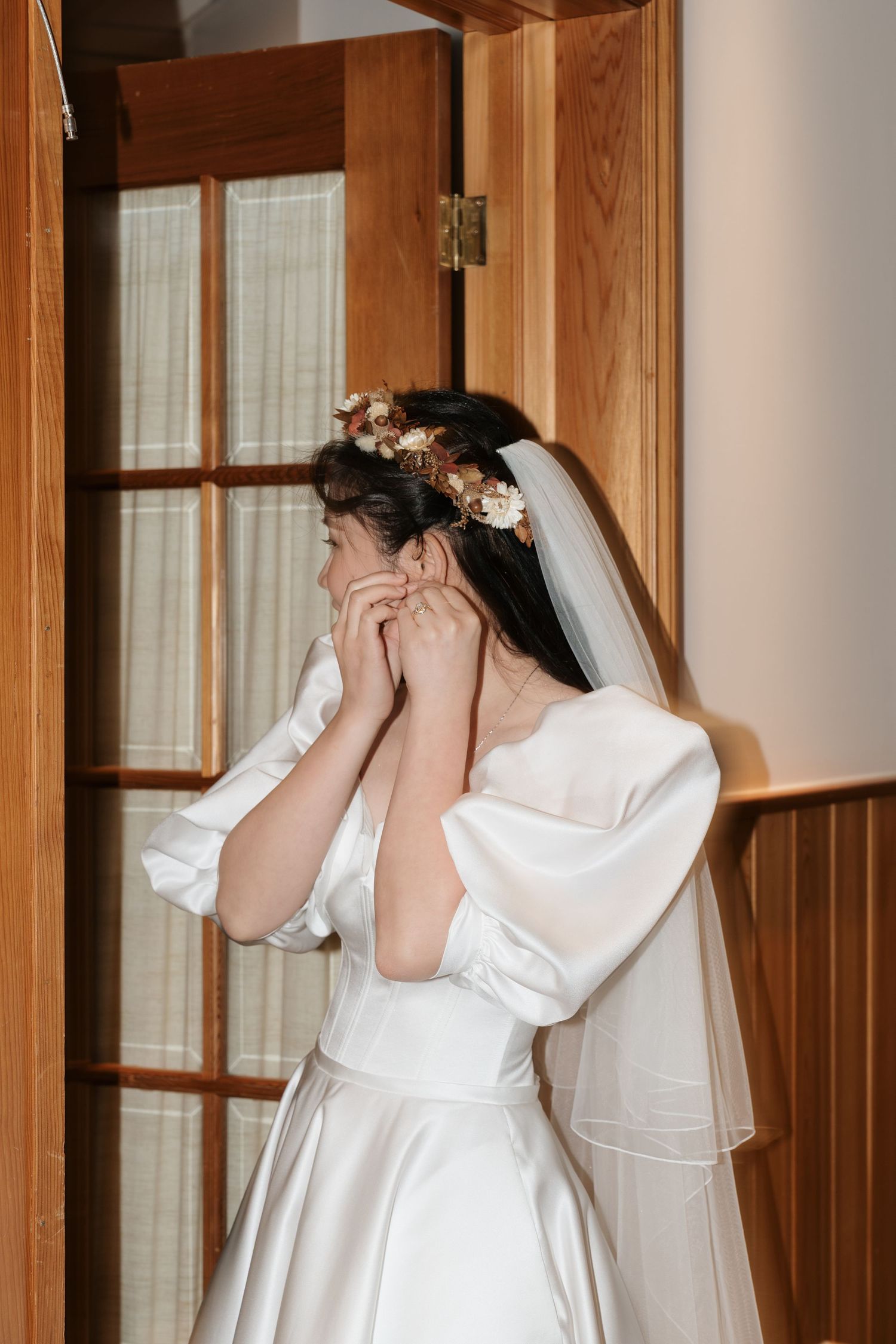 Bride detail shot captured by AZ Photo Studio
