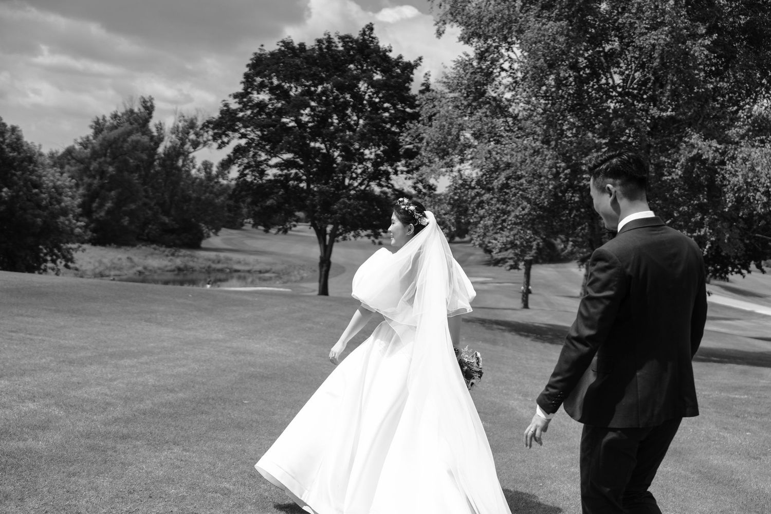 Black and white pictures outdoor wedding captured by AZ Photo Studio