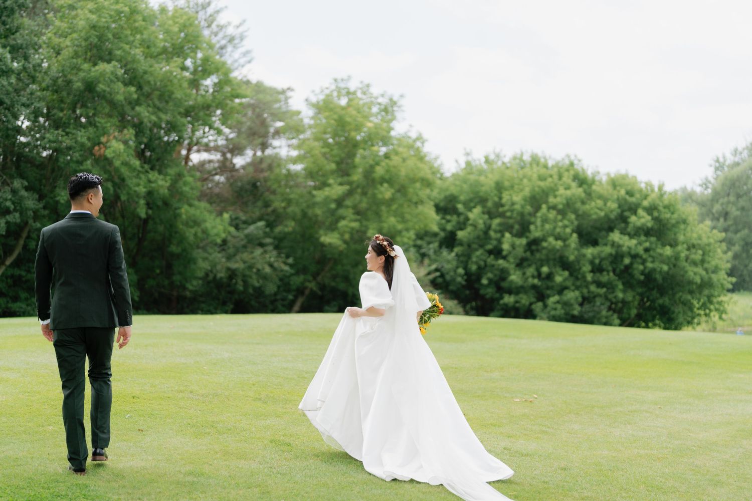 Picturesque landscape wedding photos captured by AZ Photo Studio