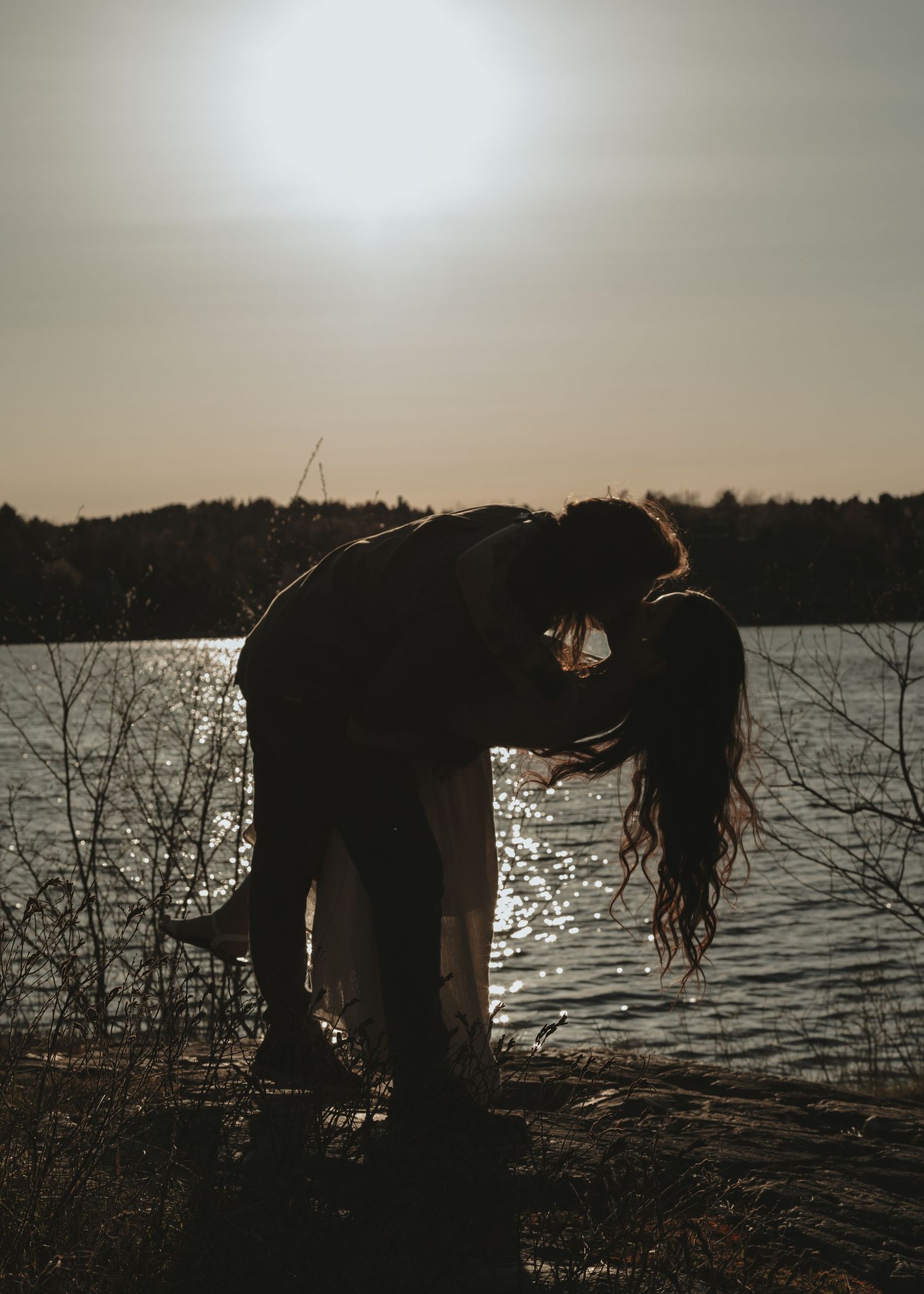 Sudbury photographer capturing endearing kiss