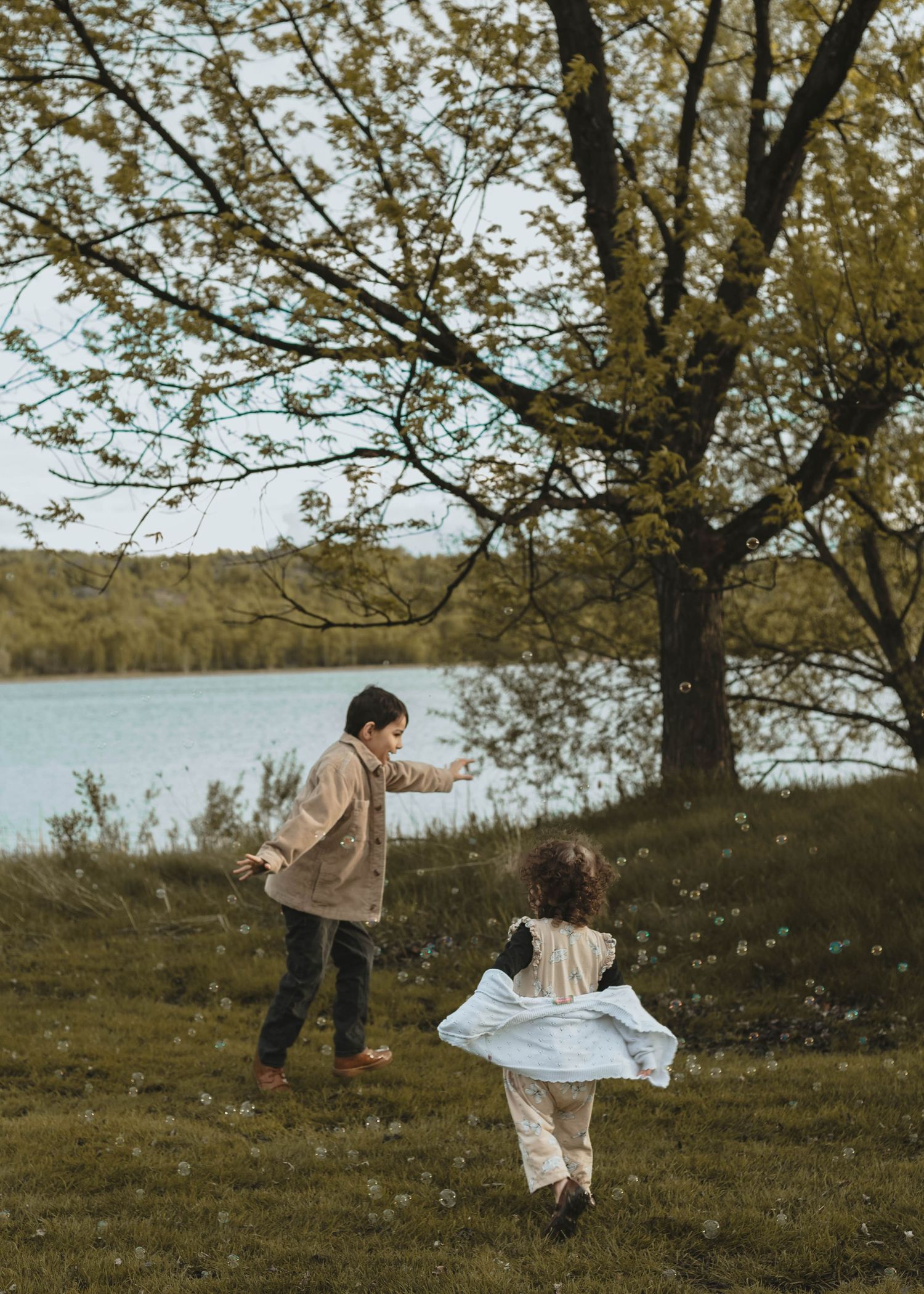 Local Sudbury Ontario Photographer captures beautiful family photoshoot at Robinson Playground in Sudbury Ontario