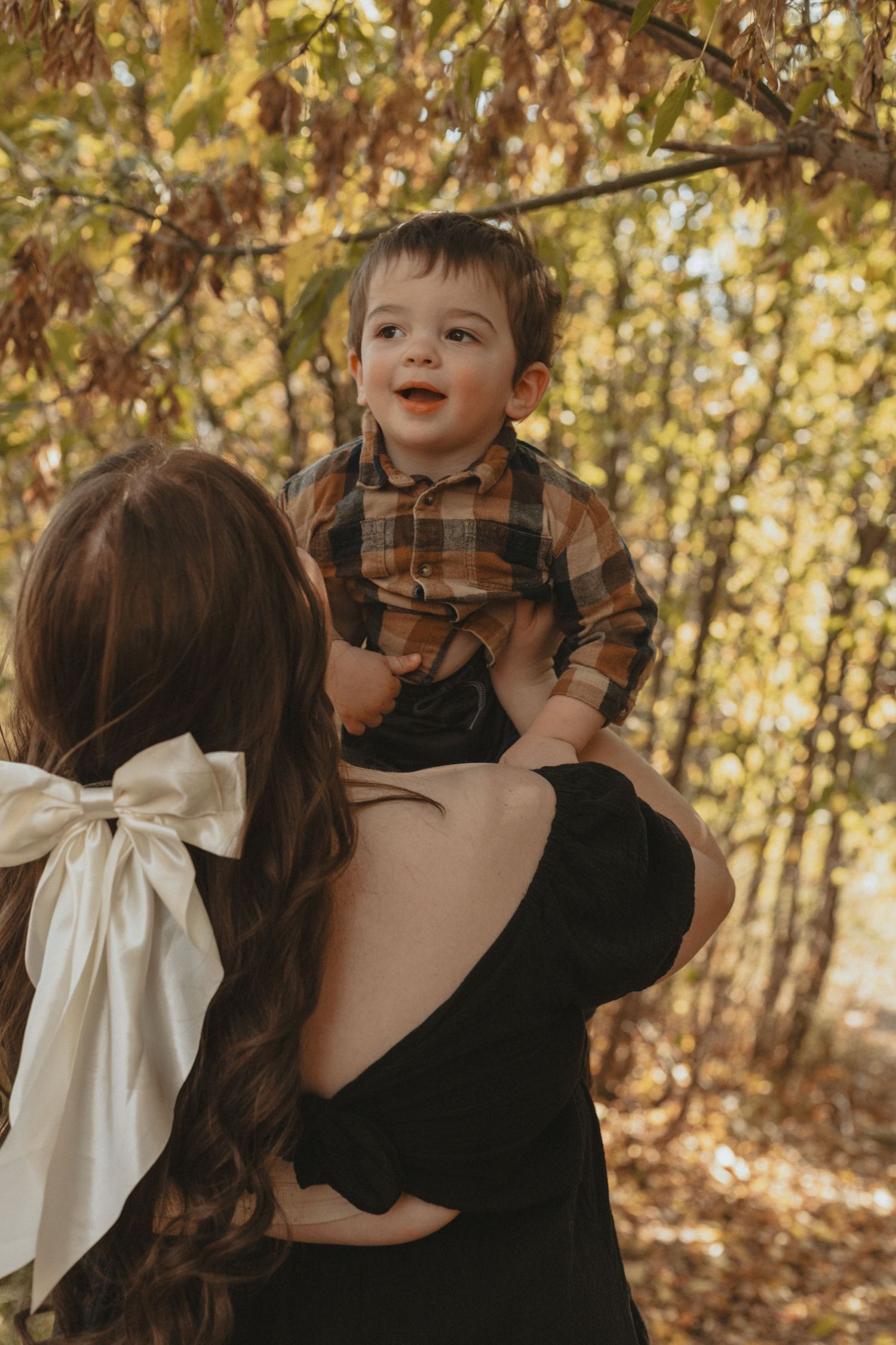 Local Sudbury Photographer captures beautiful motherhood photoshoot at Robinson Playground