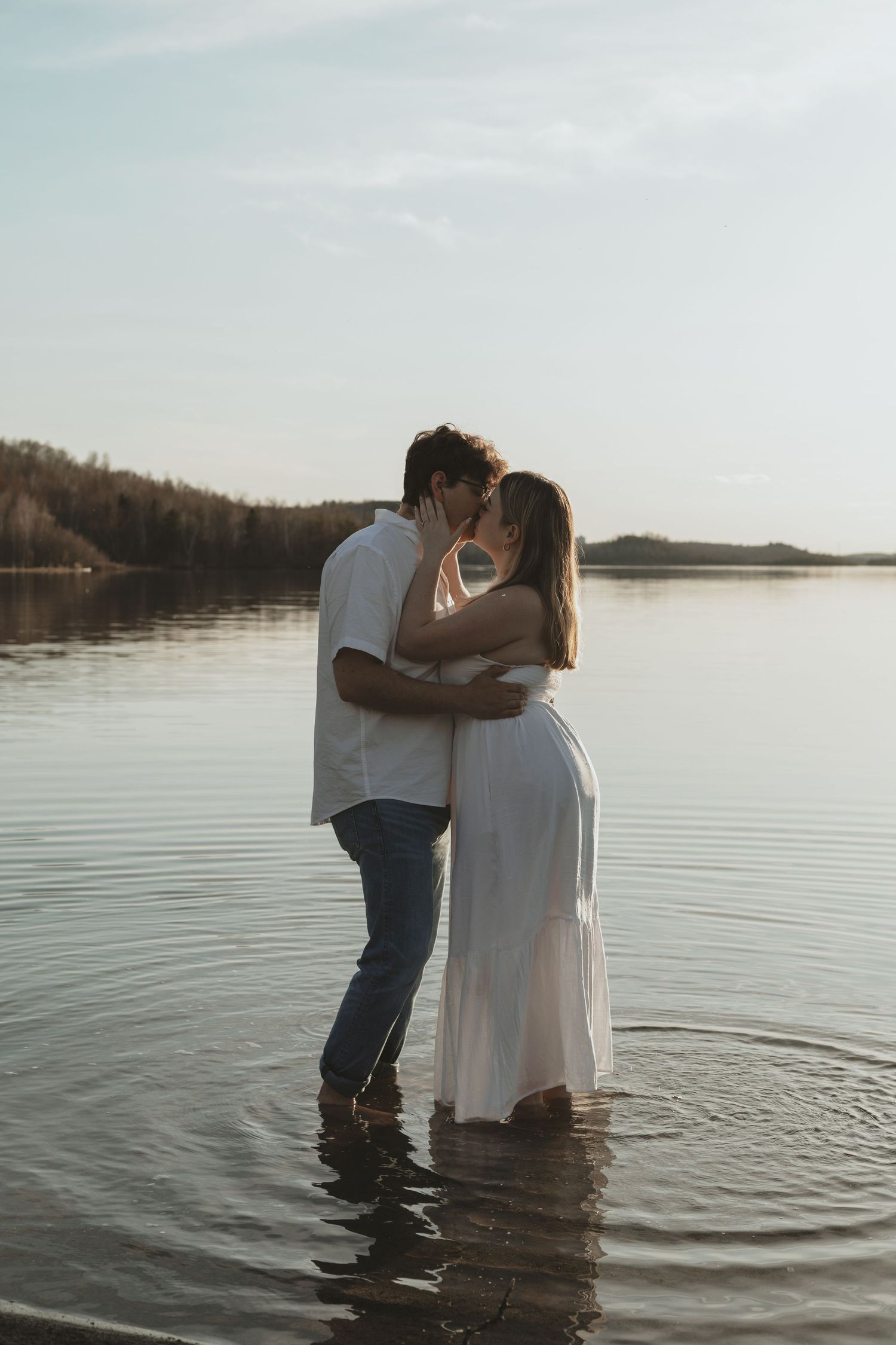 Sudbury engagement photographer specializing in natural light photography at the beach