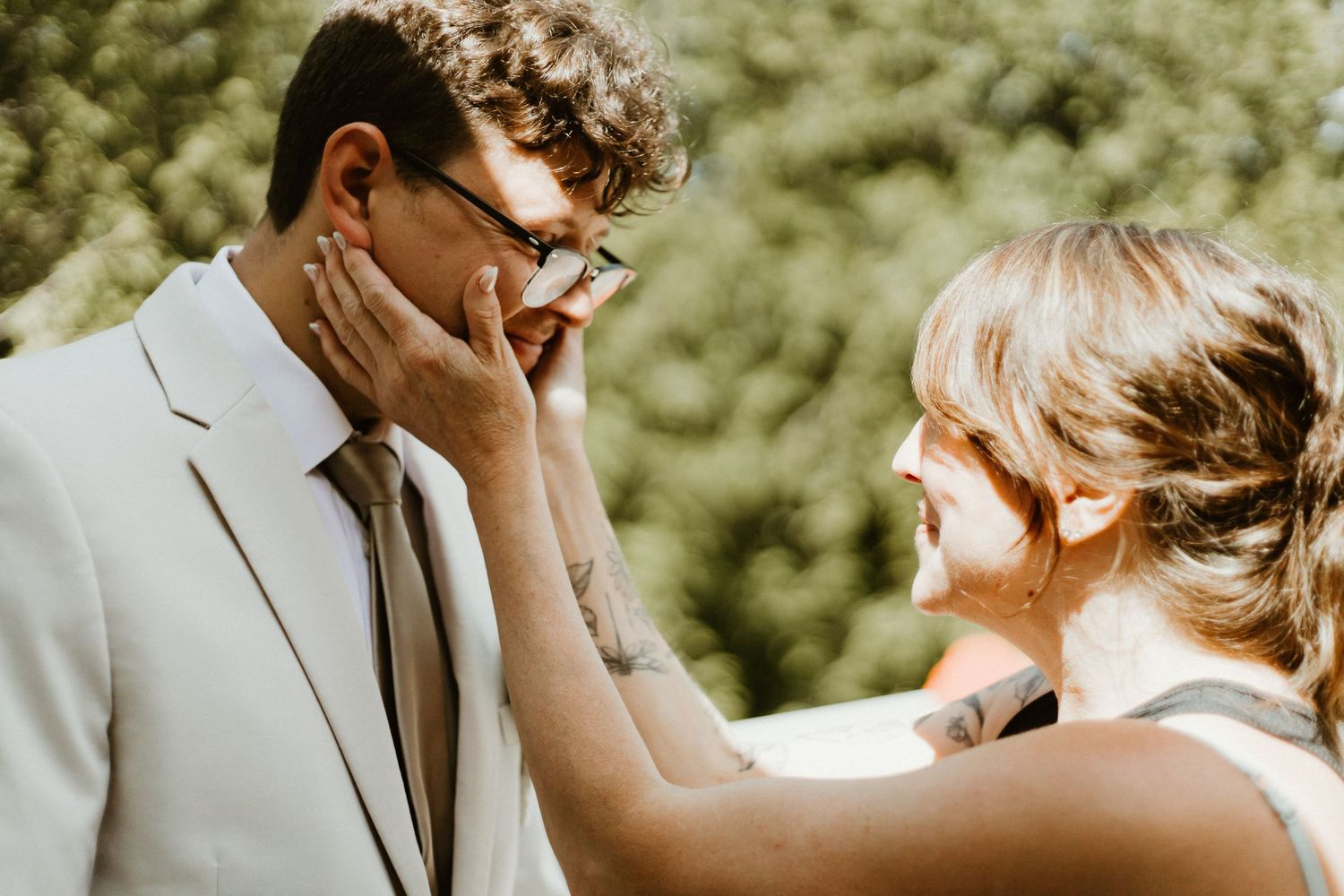 Sudbury Wedding Photographer captures mom and groom