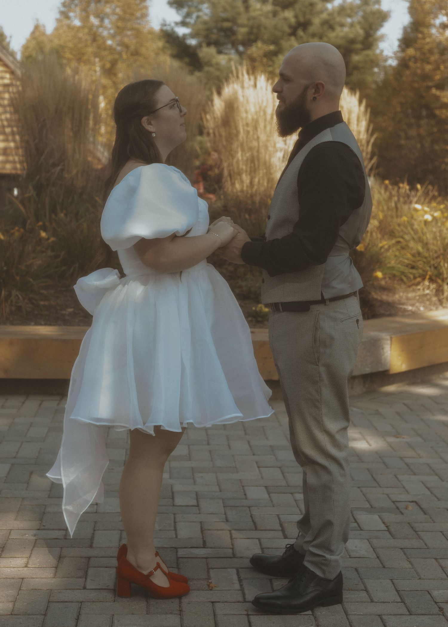 Local Sudbury Ontario Wedding Photographer captures bride and groom on wedding day in Sudbury ontario dancing having fun