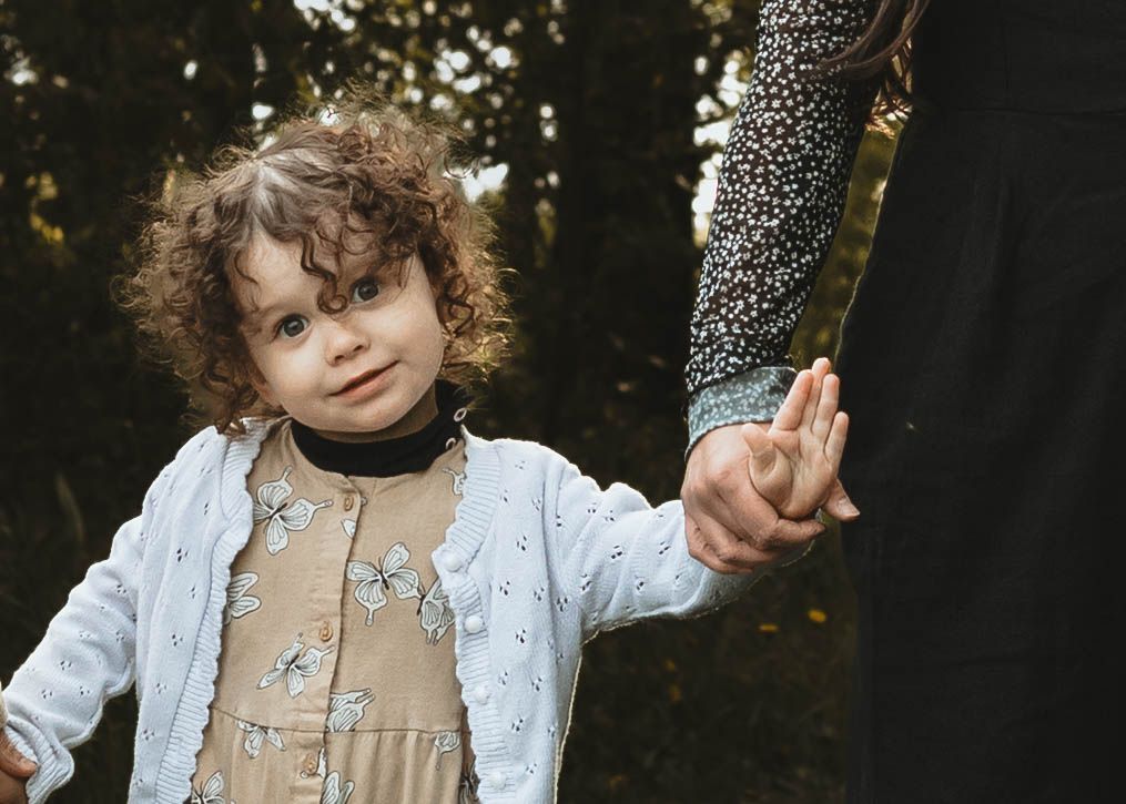 Local Sudbury Ontario Photographer captures beautiful motherhood photoshoot at Robinson Playground in Sudbury Ontario