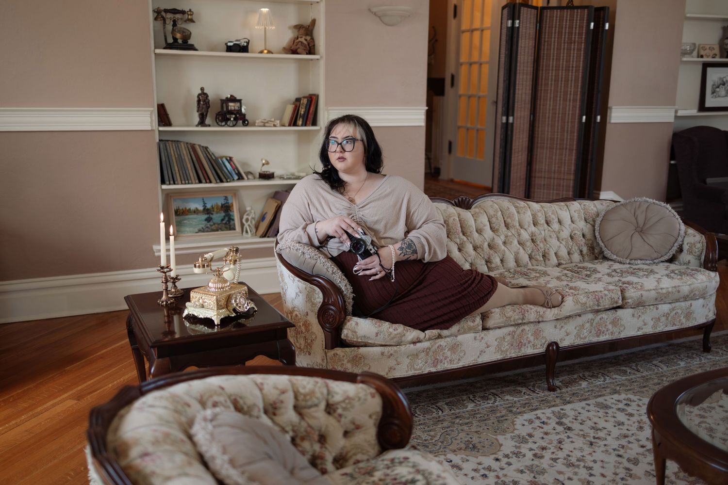 Mariah Walsh captured for Memories We Keep as a local Sudbury Photographer at the Laurentian Manor