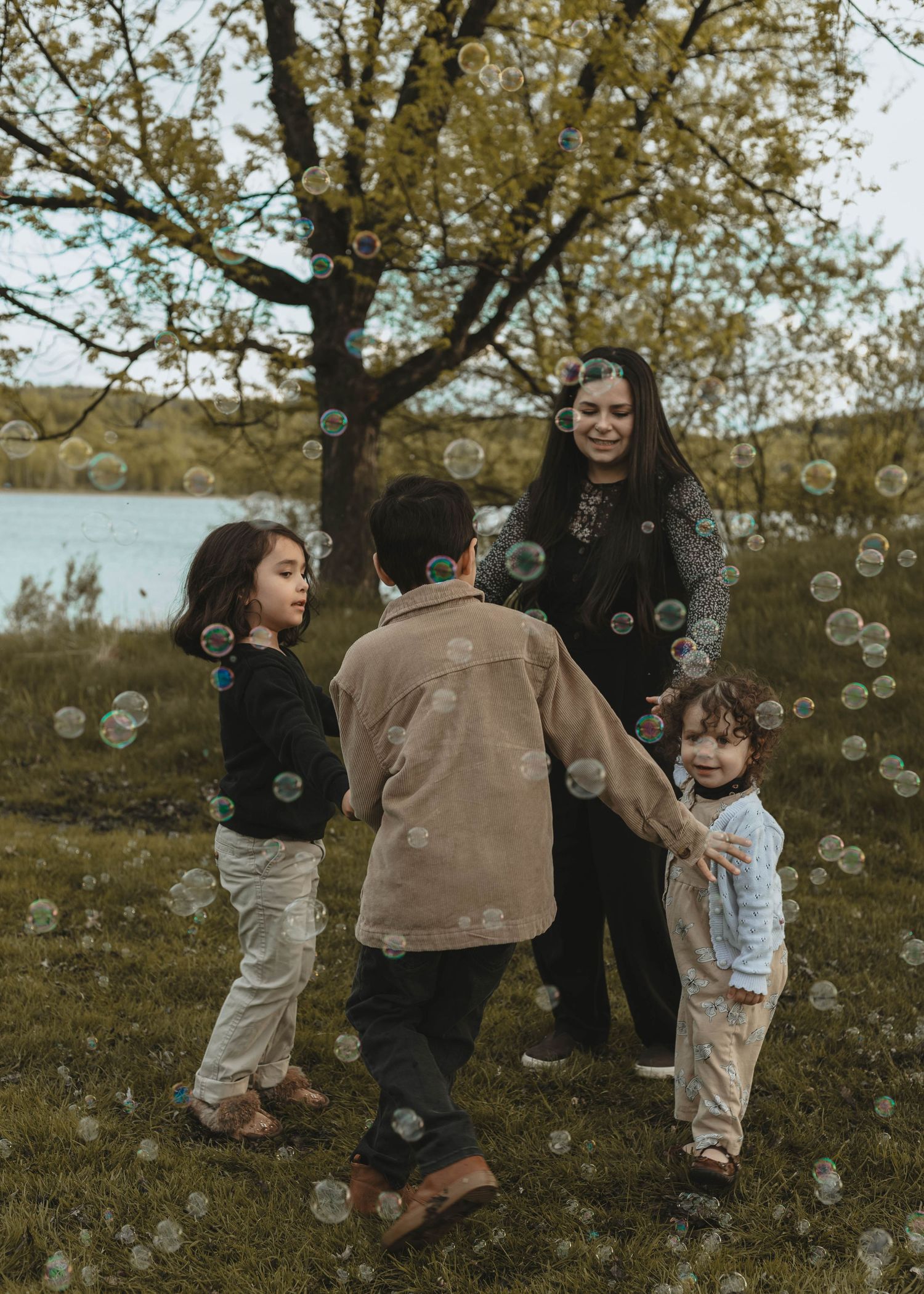 Local Sudbury Ontario Photographer captures beautiful family photoshoot at Robinson Playground in Sudbury Ontario