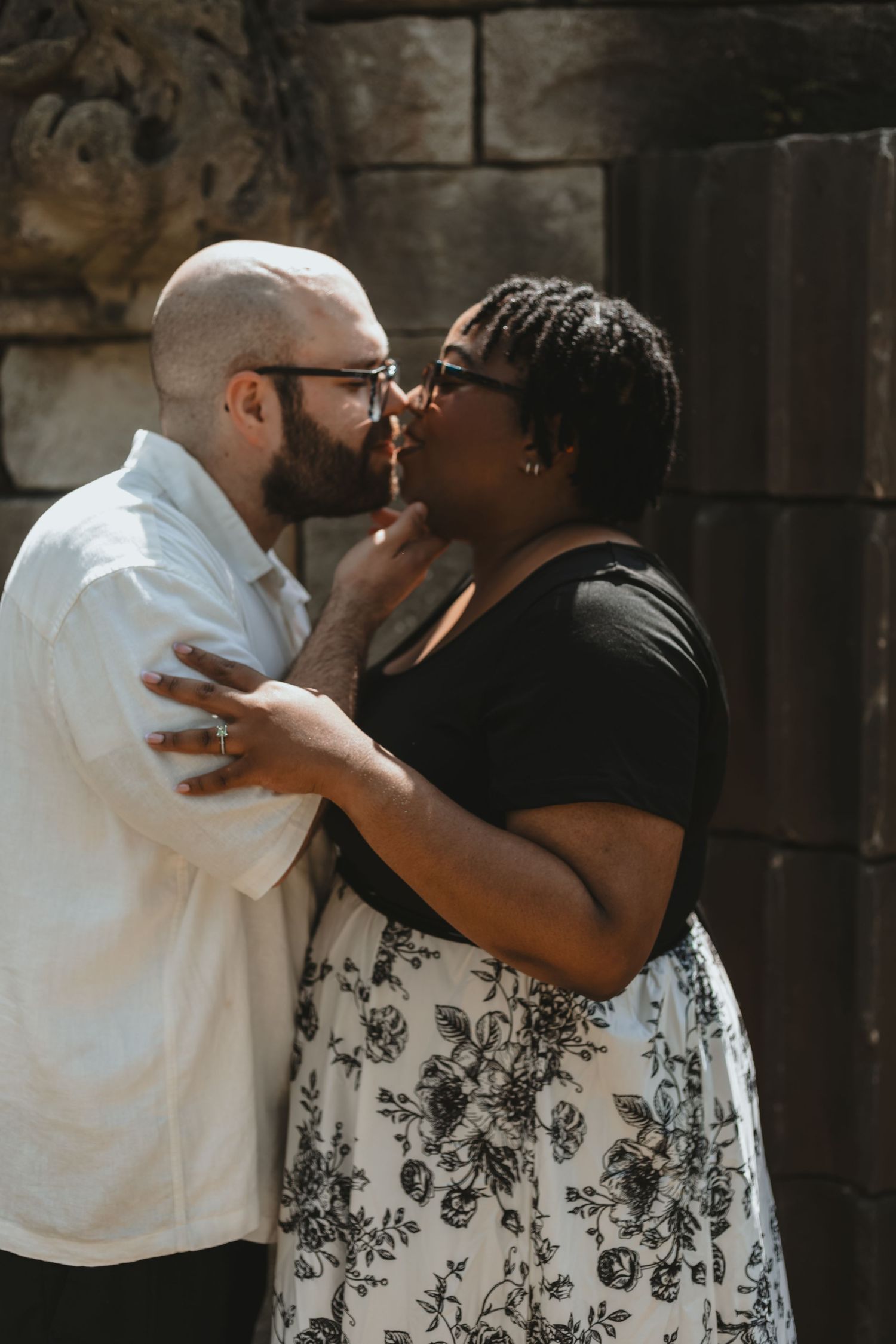 This photographer in Sudbury Ontario shows you how do i find a photographer who makes me feel comfortable with this fun session