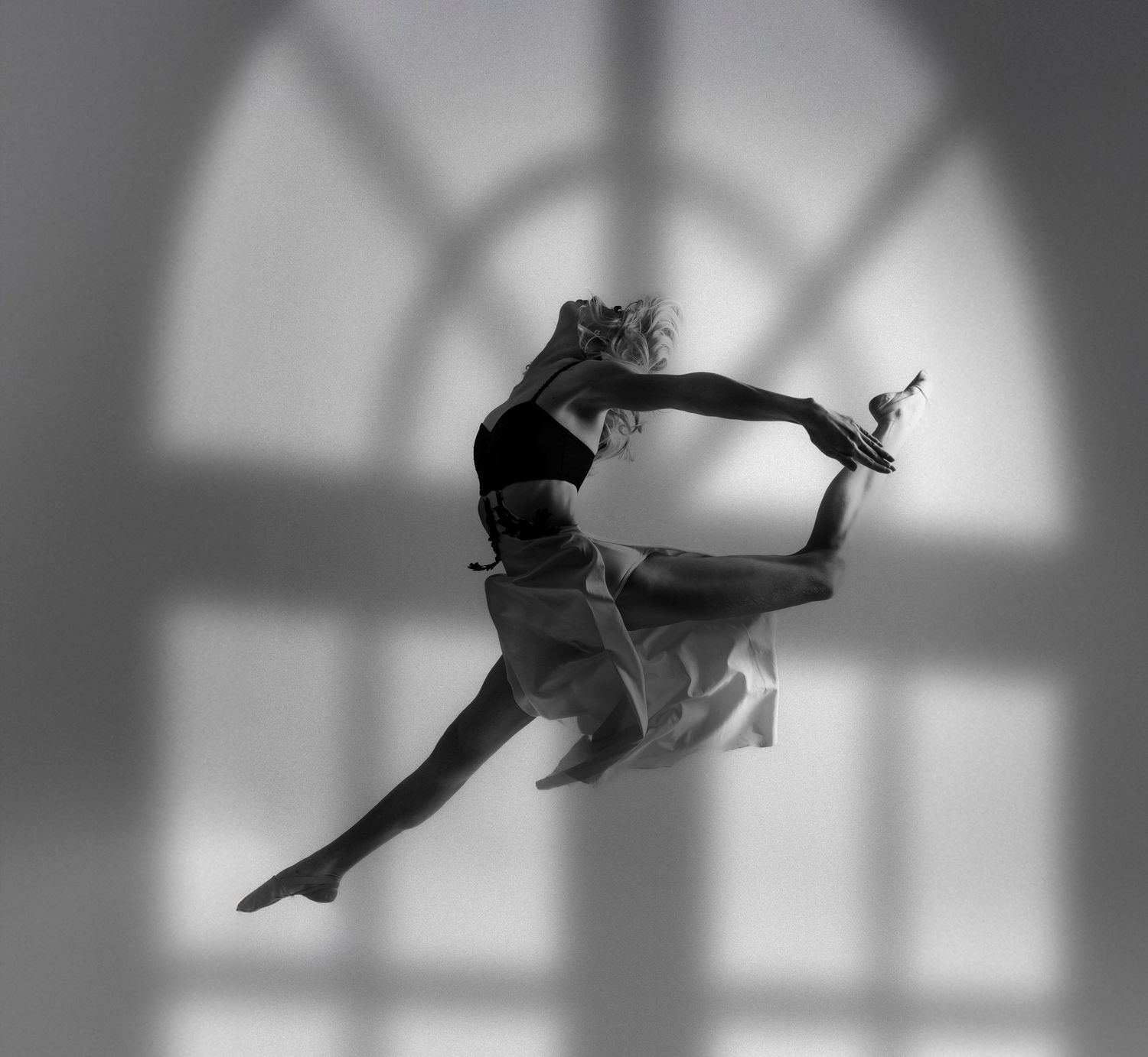 dancer jumping