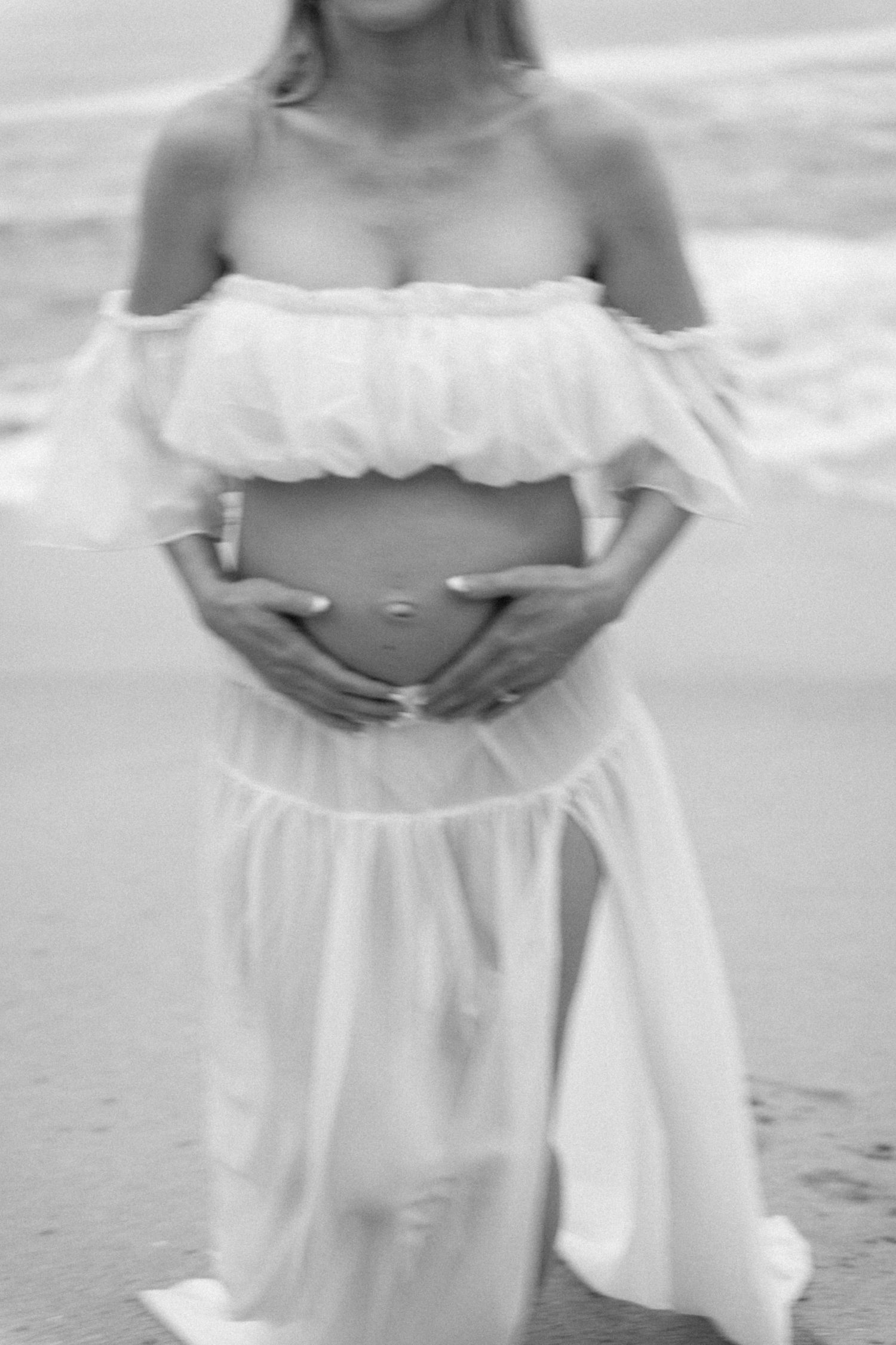 Beach maternity photography in Punta Mita, Riviera Nayarit — Marina Pochepkina