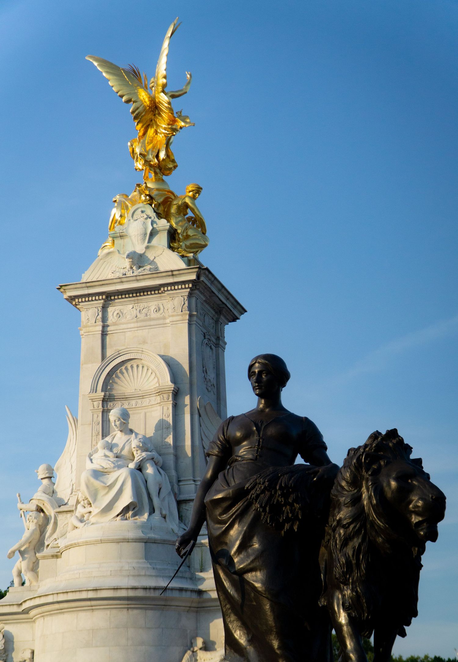 Queen Victoria Memorial 2024