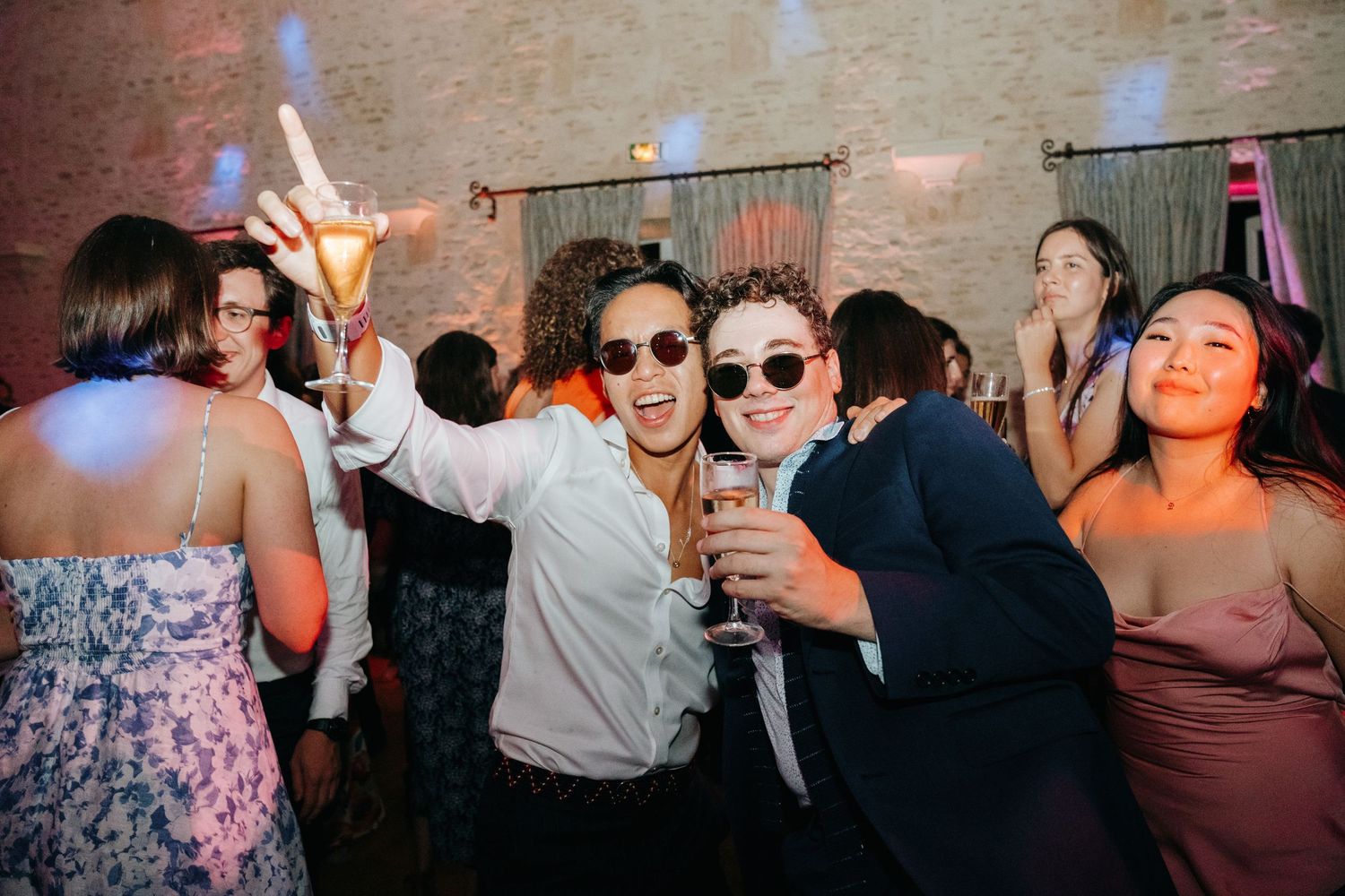 Invités en fête, mariage au Maroc