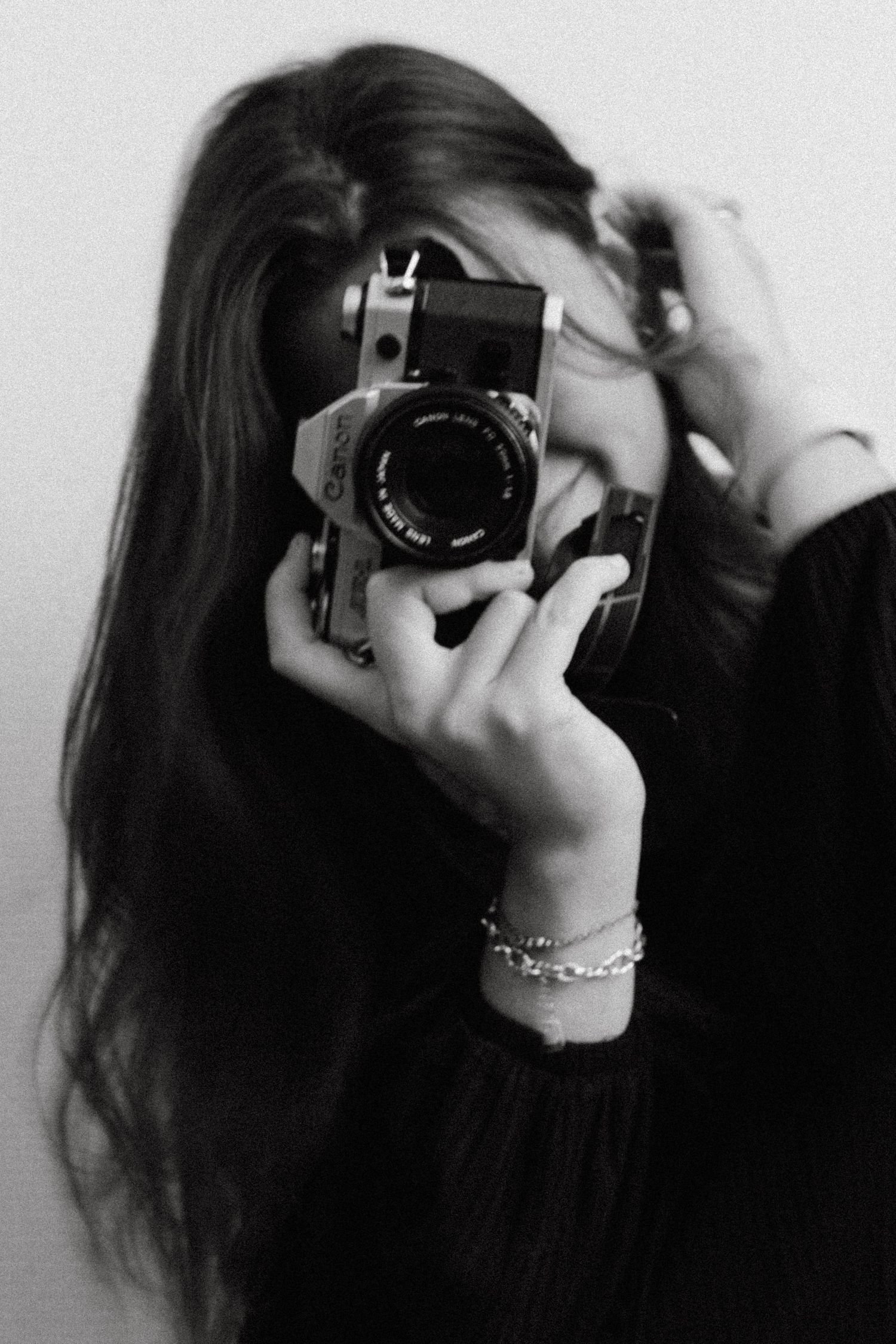 portrait Apolline Arnaud photographe de mariage Sud-Ouest : Lot-et-Garonne, Lot, Gers, Tarn, Pays Basque