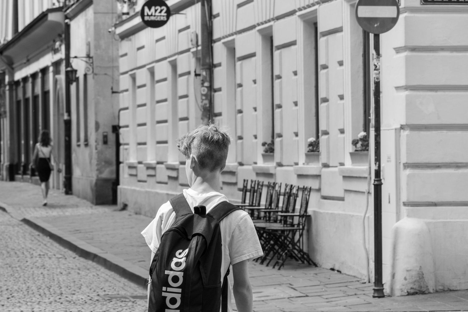 Do13y Photography photo of people.