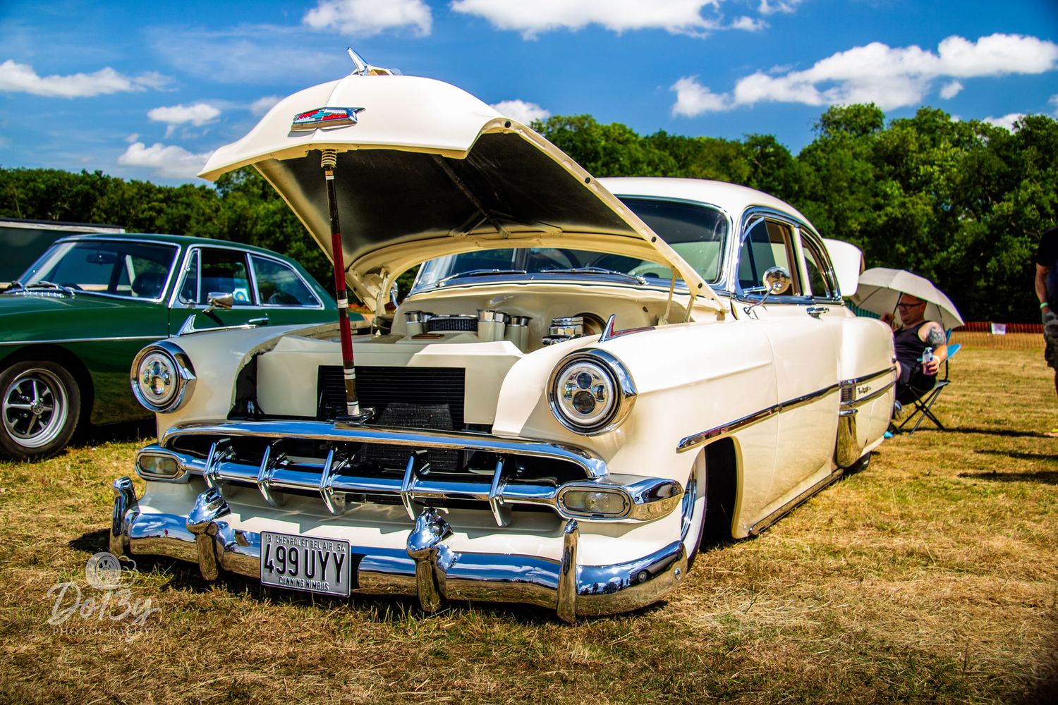Do13y Photography photo of a car.