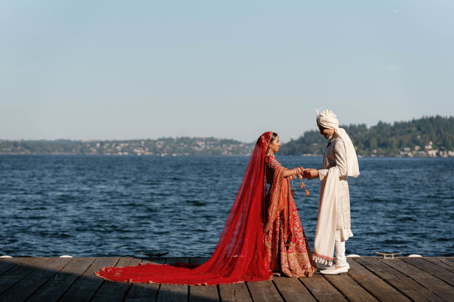 Wedding moment — Seattle Wedding Photographer Myron Malyy