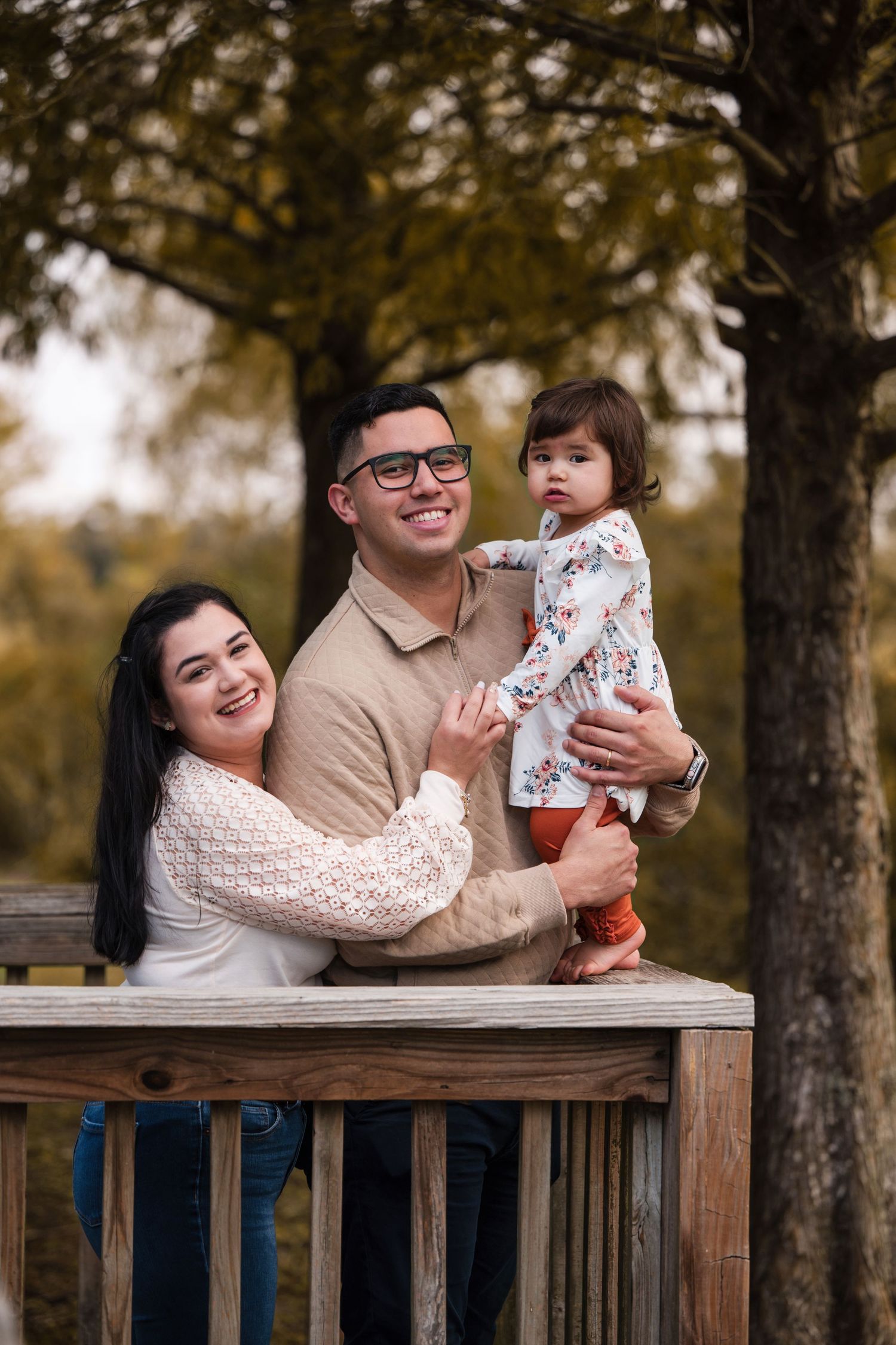 Angleton-based affordable outdoor photography for portraits in Brazoria County and greater Houston areas.