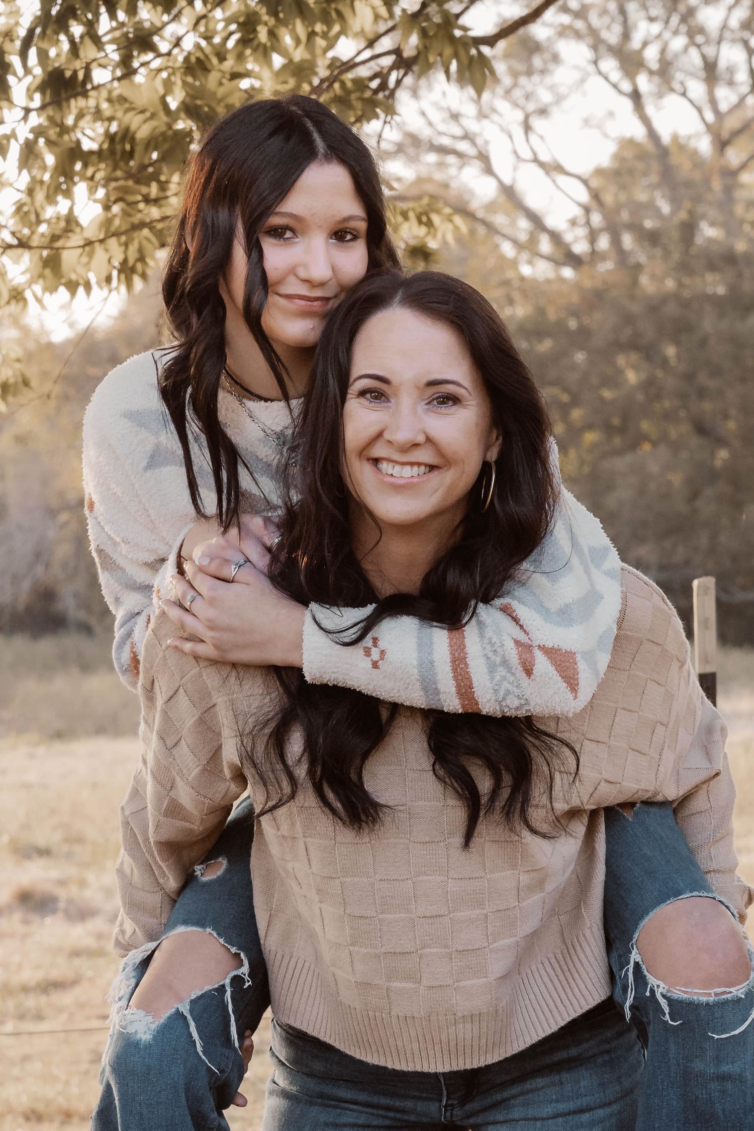Bonham TX family photographer Casandra Nicole Photography offers outdoor lifestyle sessions in Bonham and North DFW.
