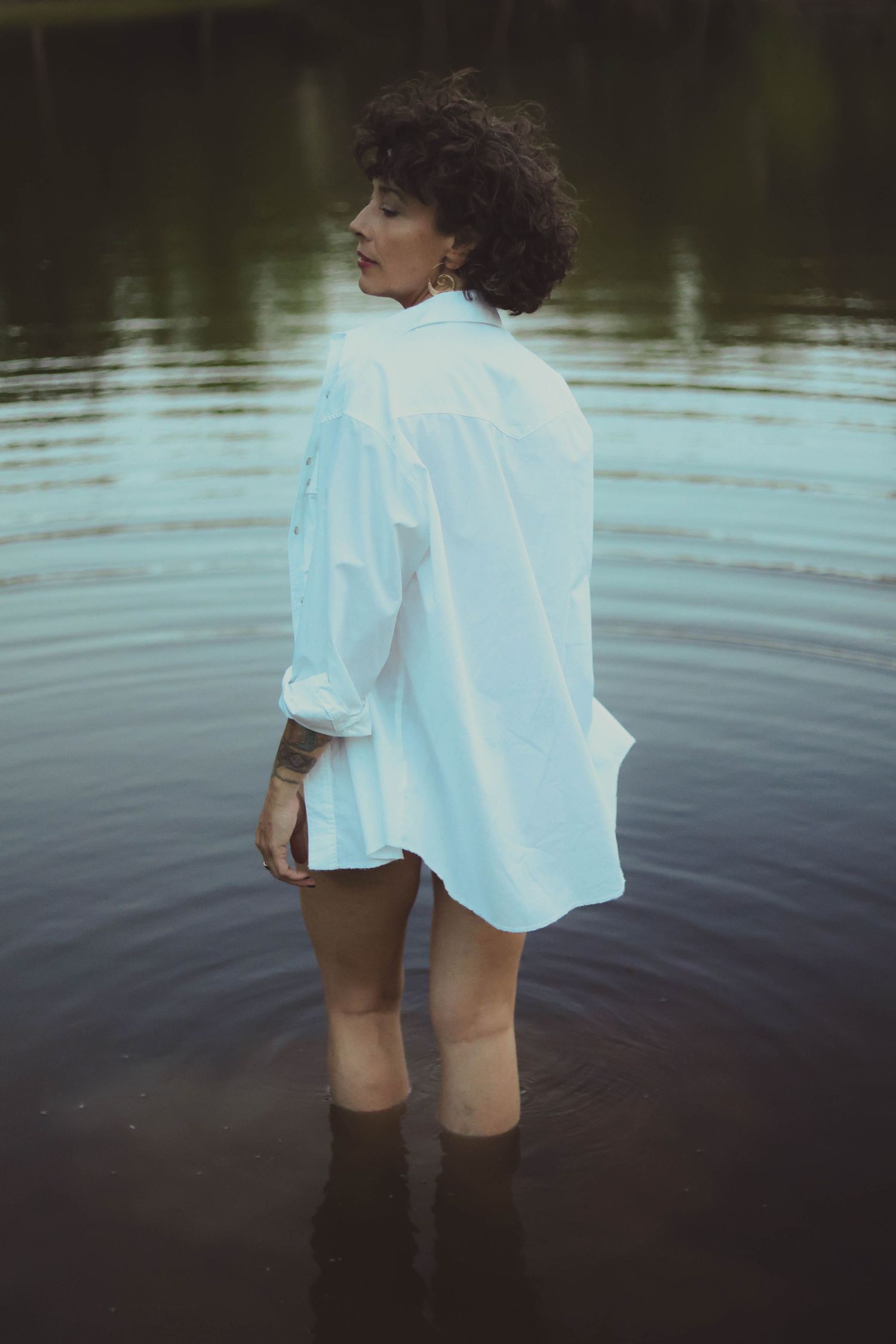 Creative outdoor portrait shoots in bonham TX by photographer Casandra Nicole Photography
